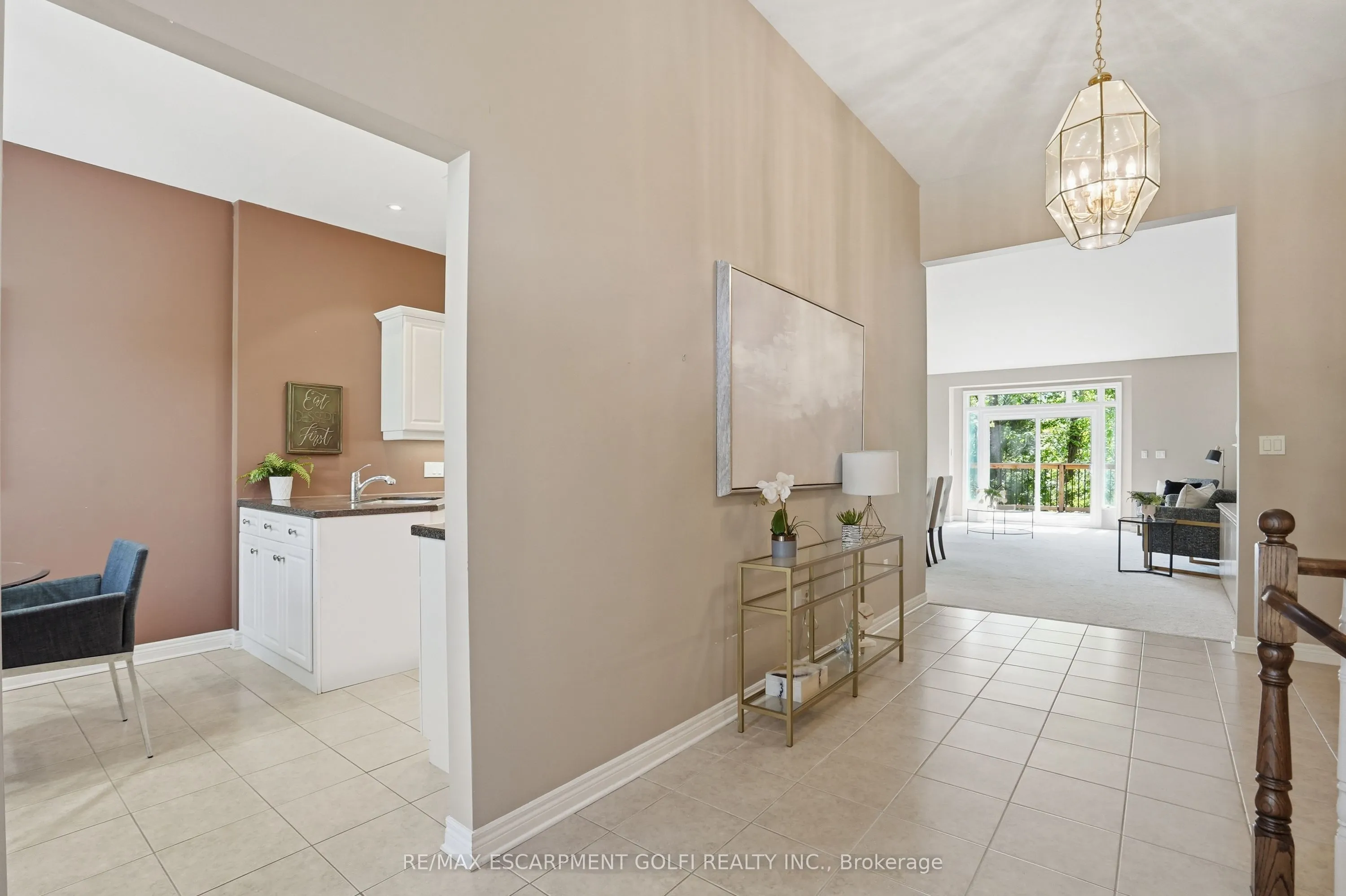 58 Glendale Avenue #12