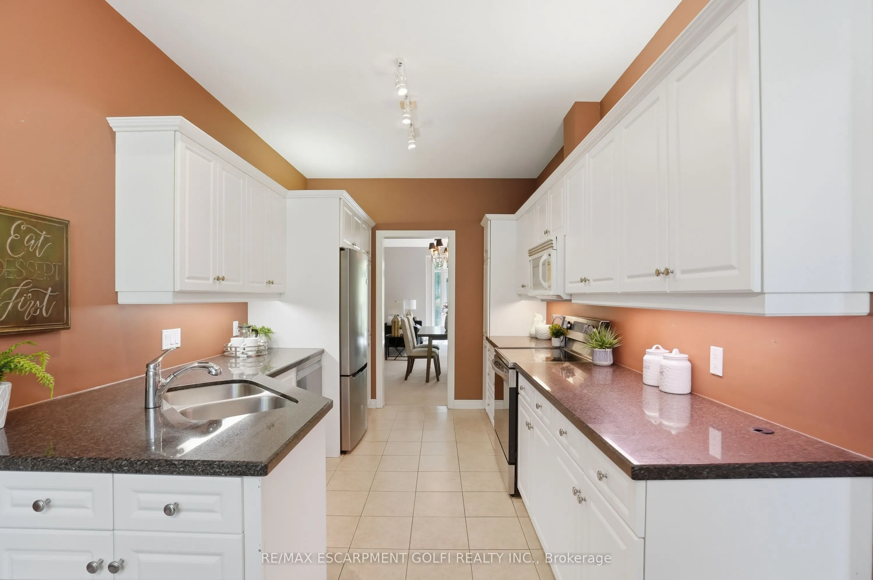 58 Glendale Avenue #12