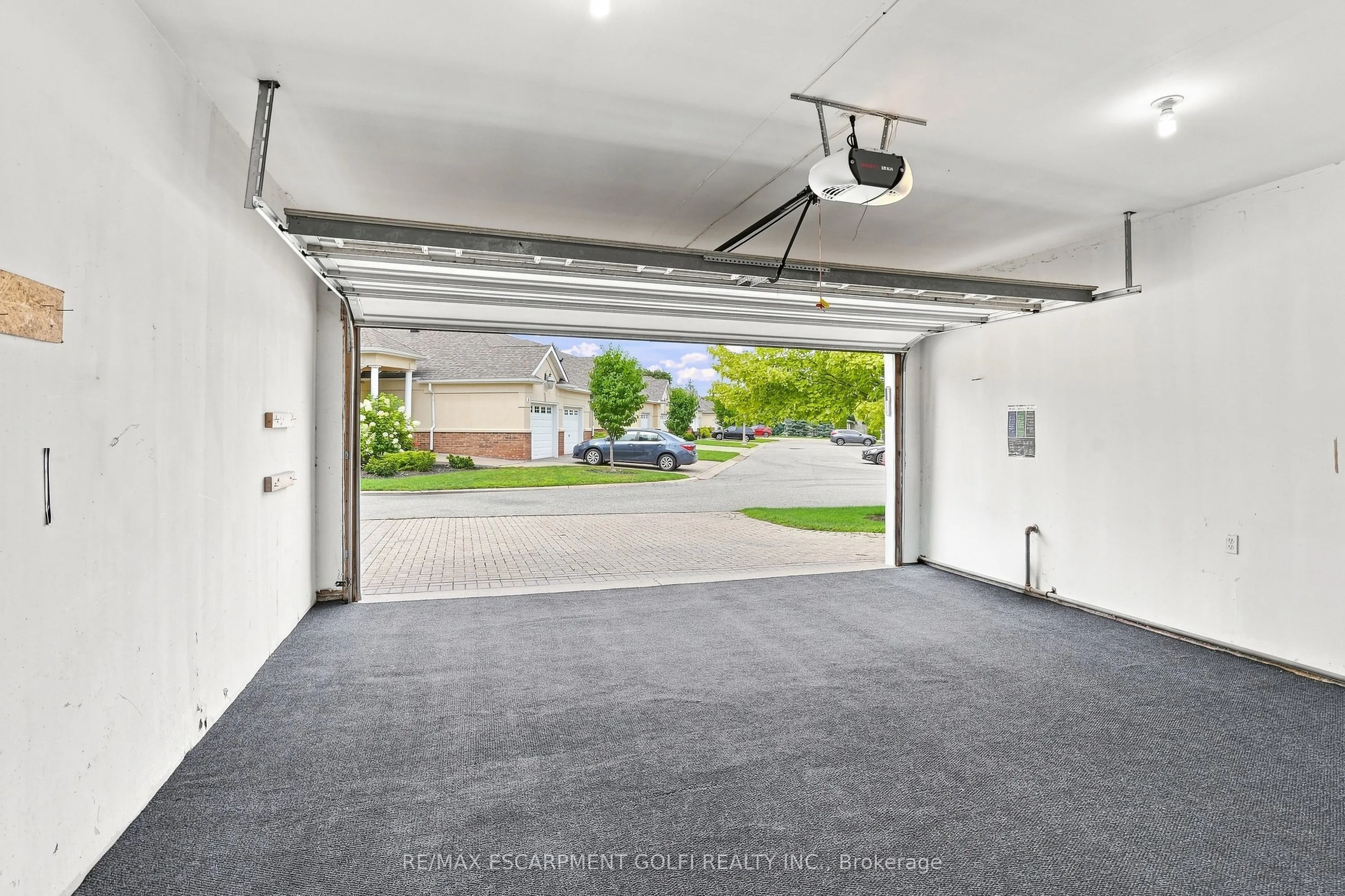 58 Glendale Avenue #12