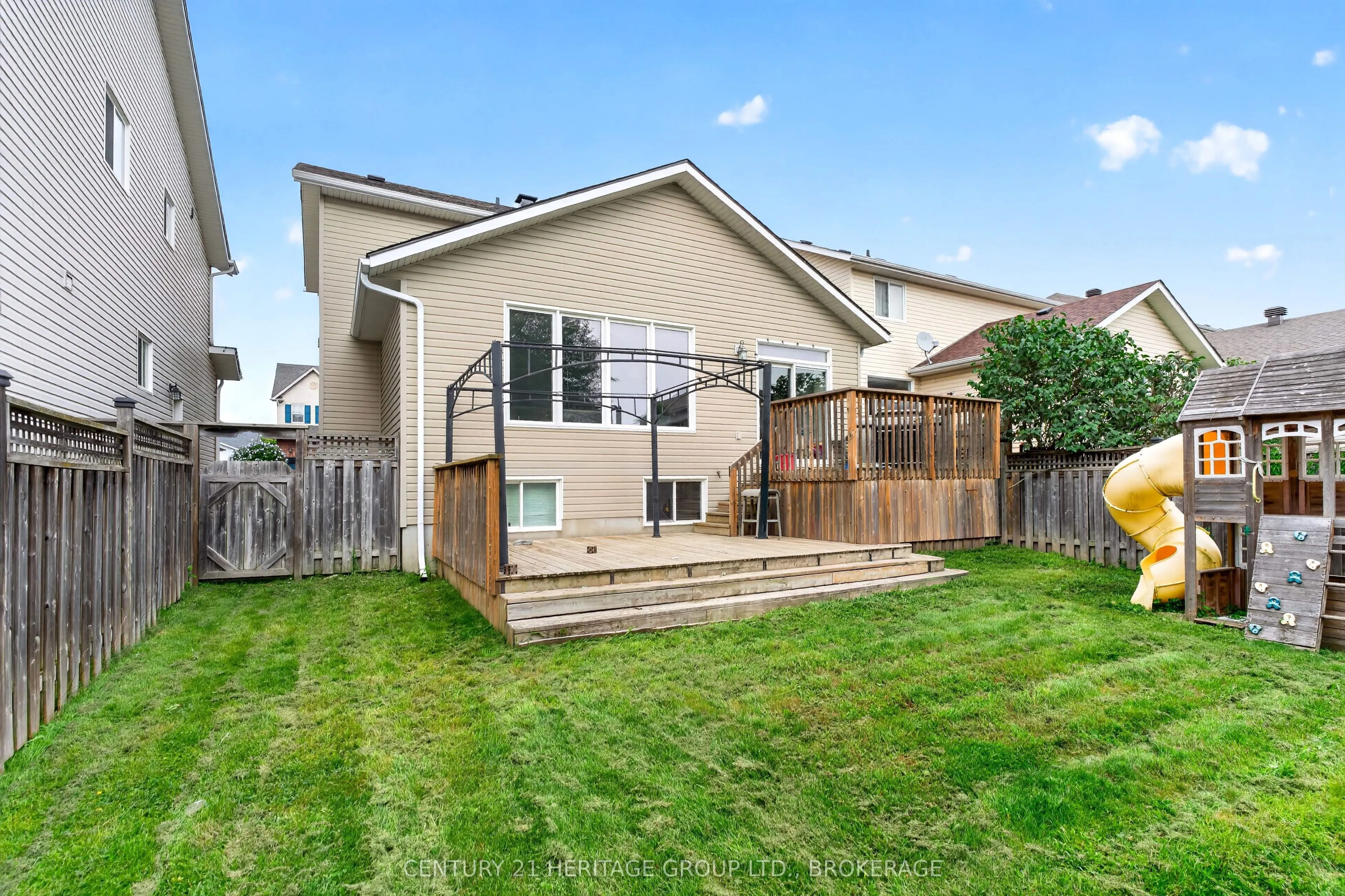 855 Lotus Avenue