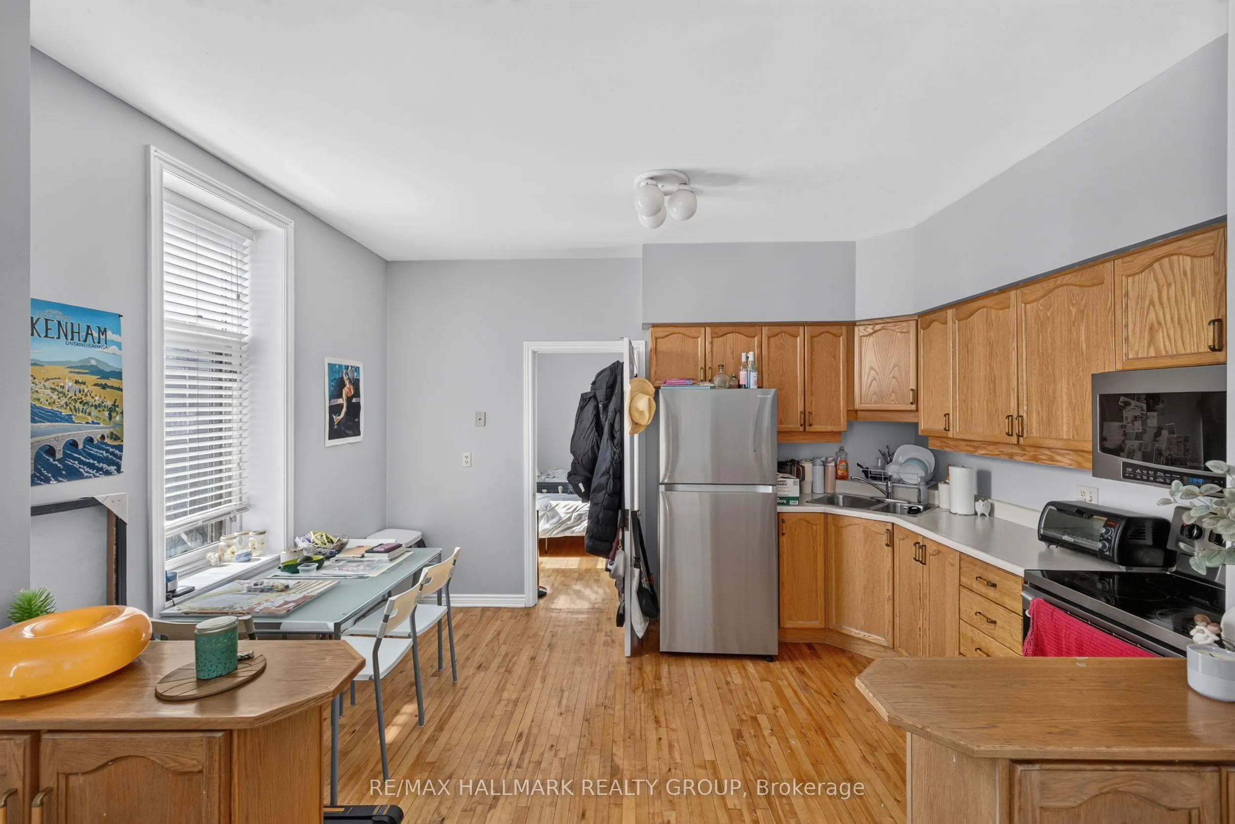 100 John Street N