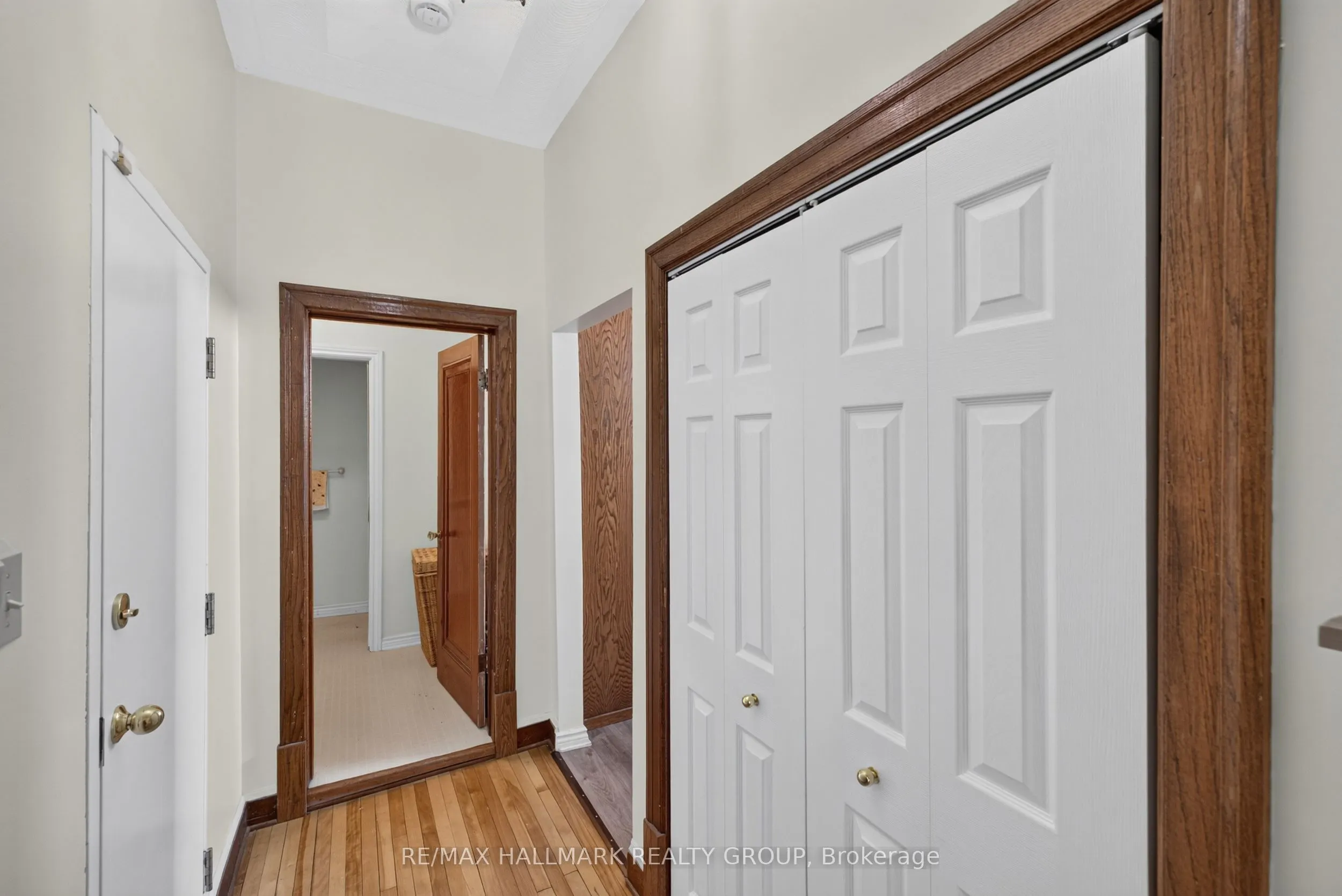 100 John Street N
