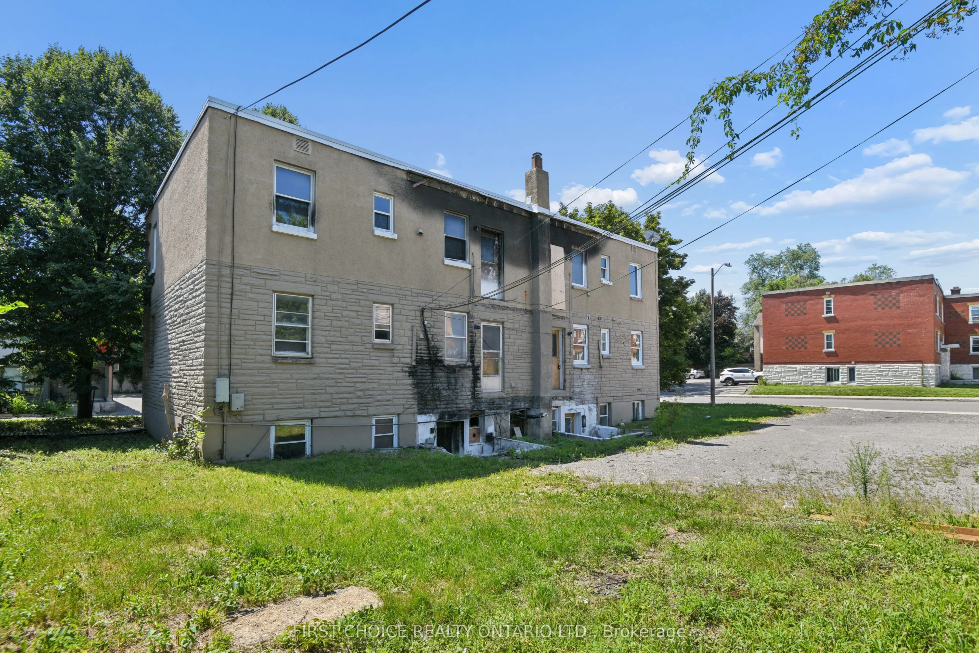 255 St Denis Street