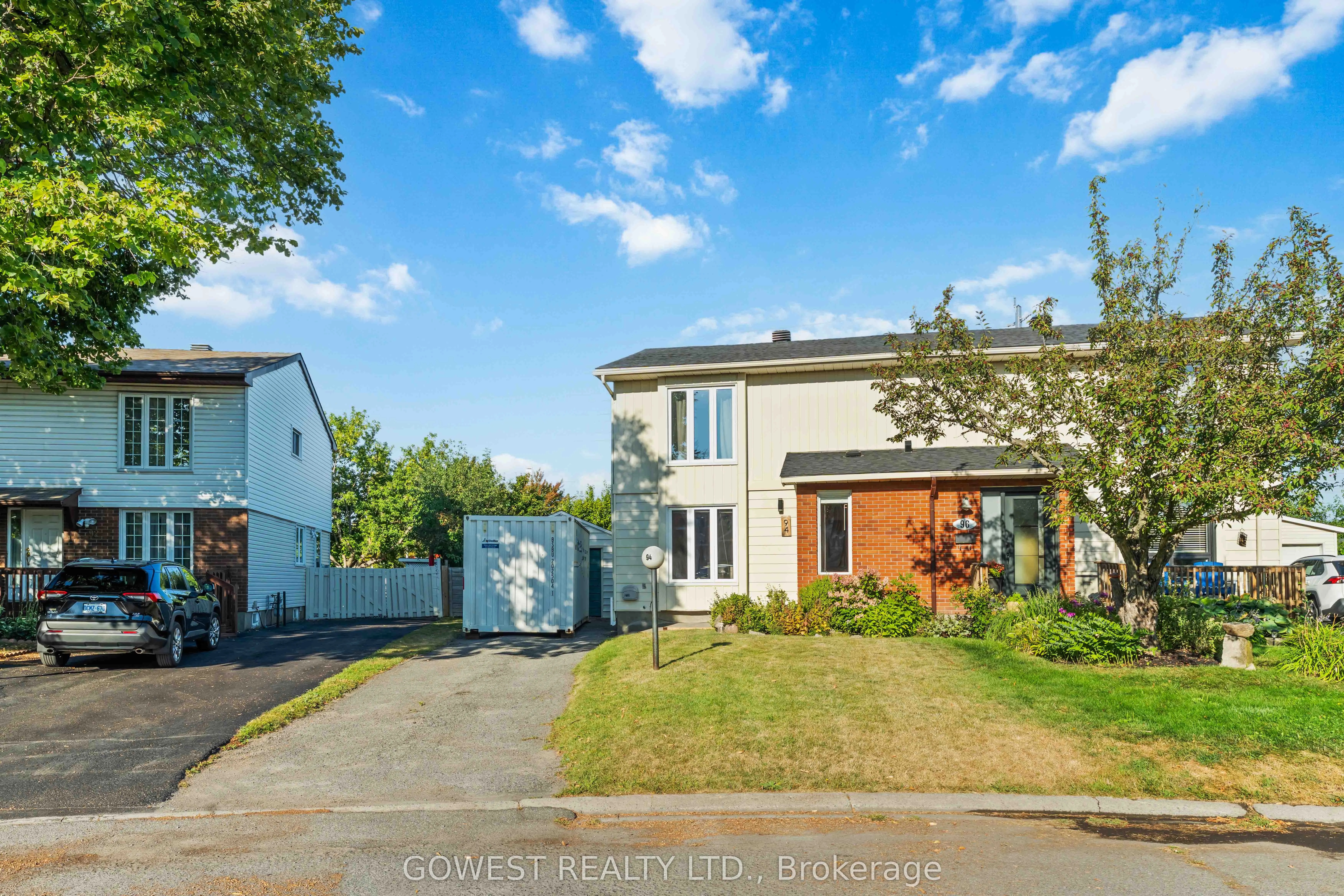 94 Fieldgate Drive