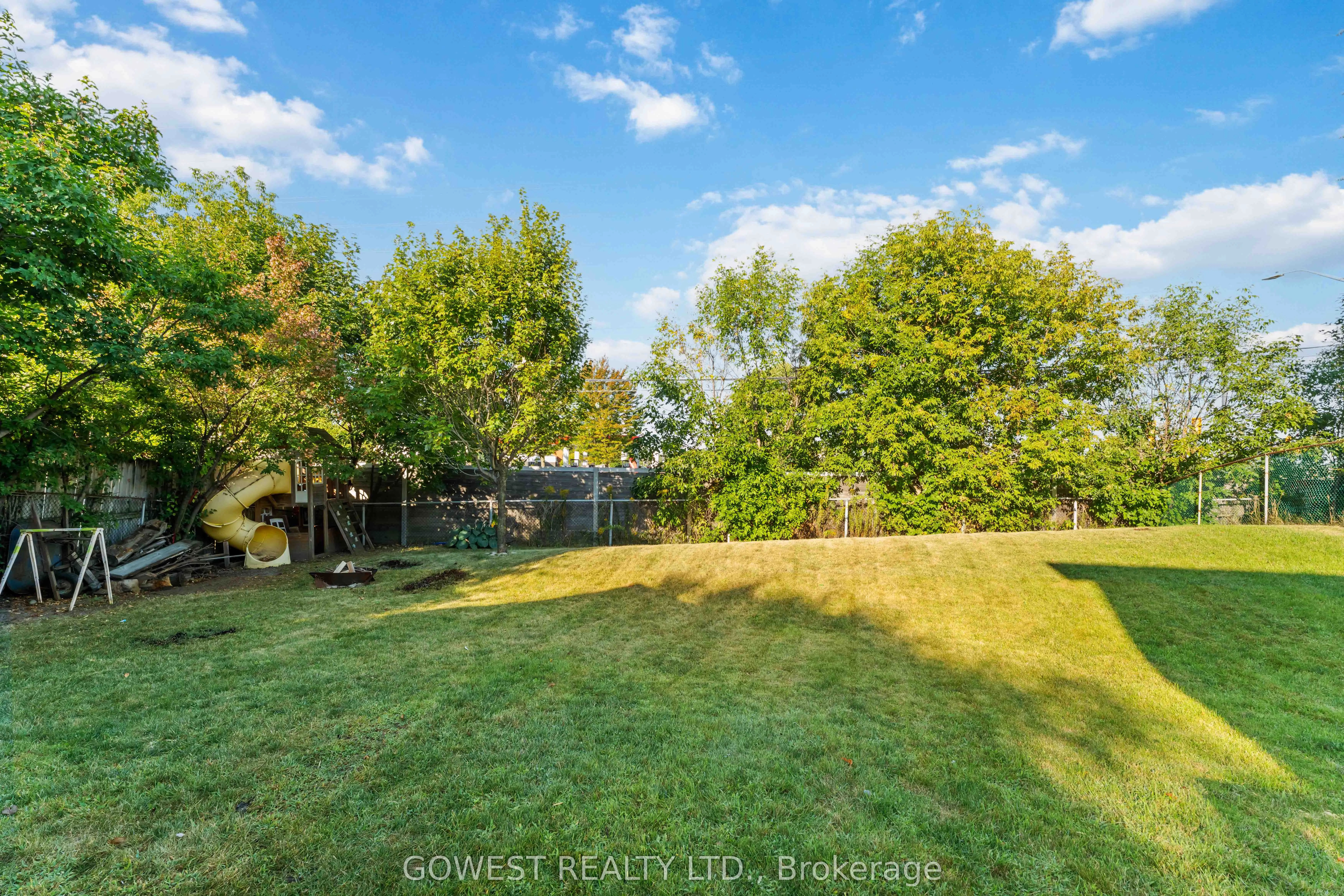 94 Fieldgate Drive