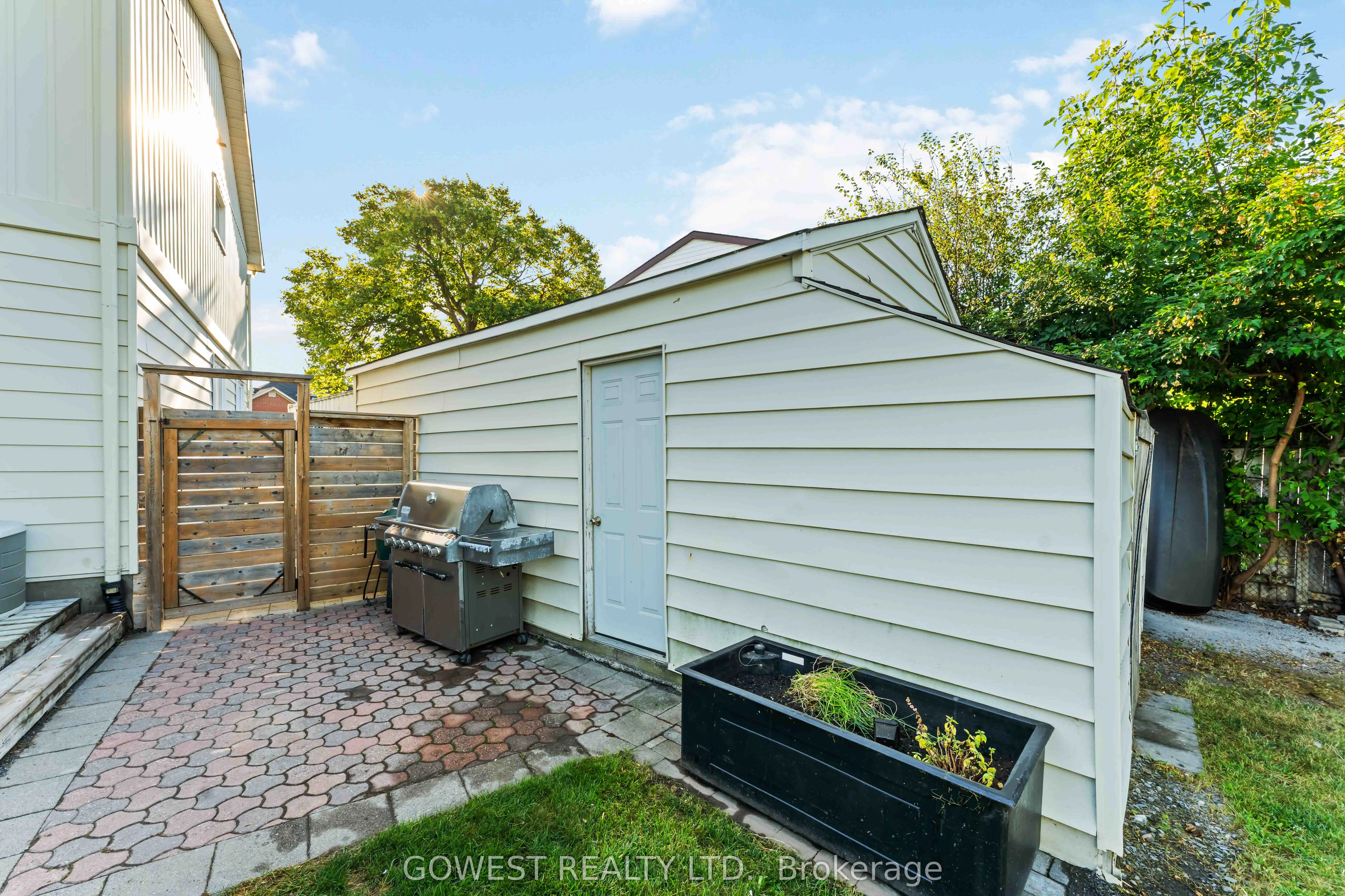 94 Fieldgate Drive