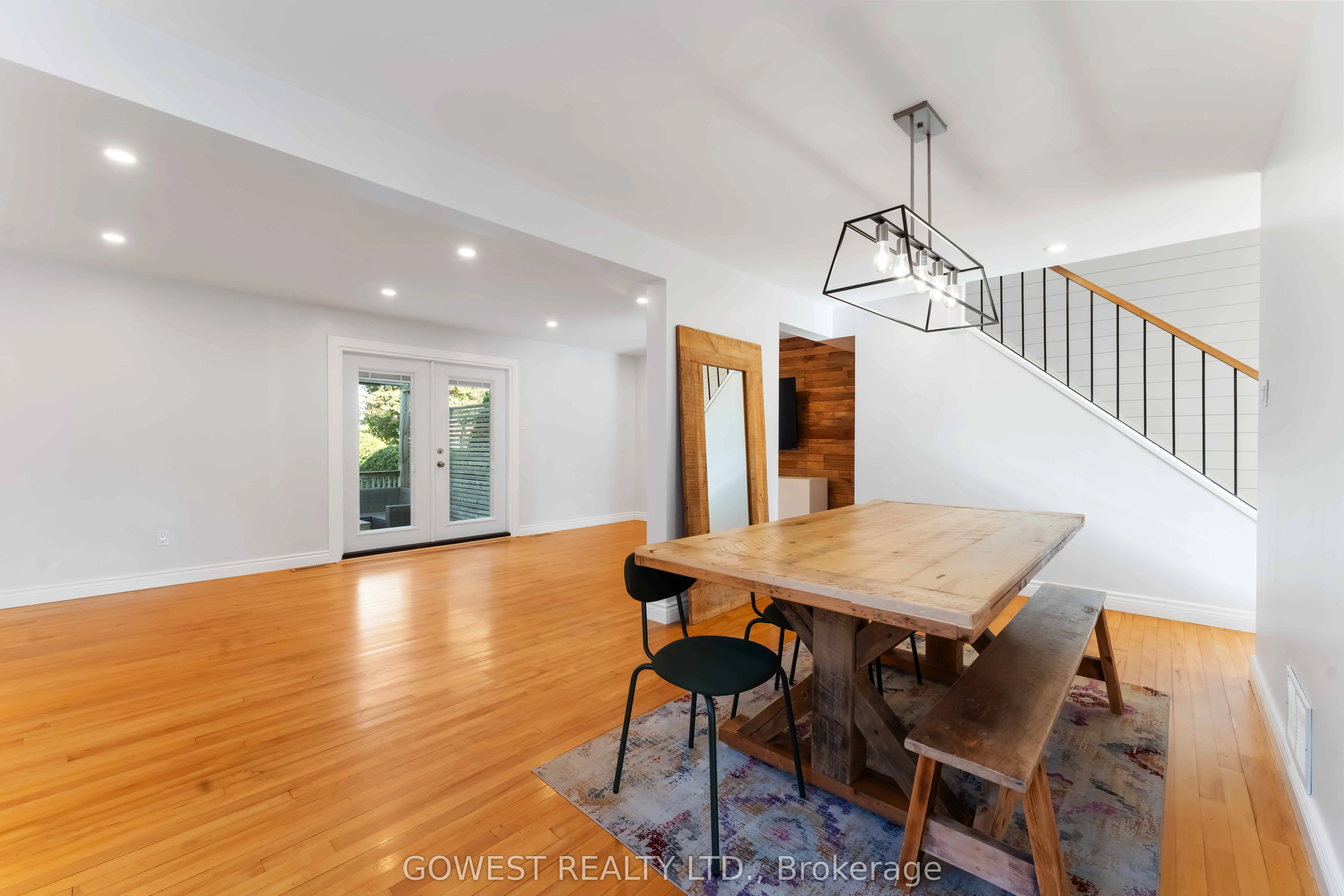 94 Fieldgate Drive
