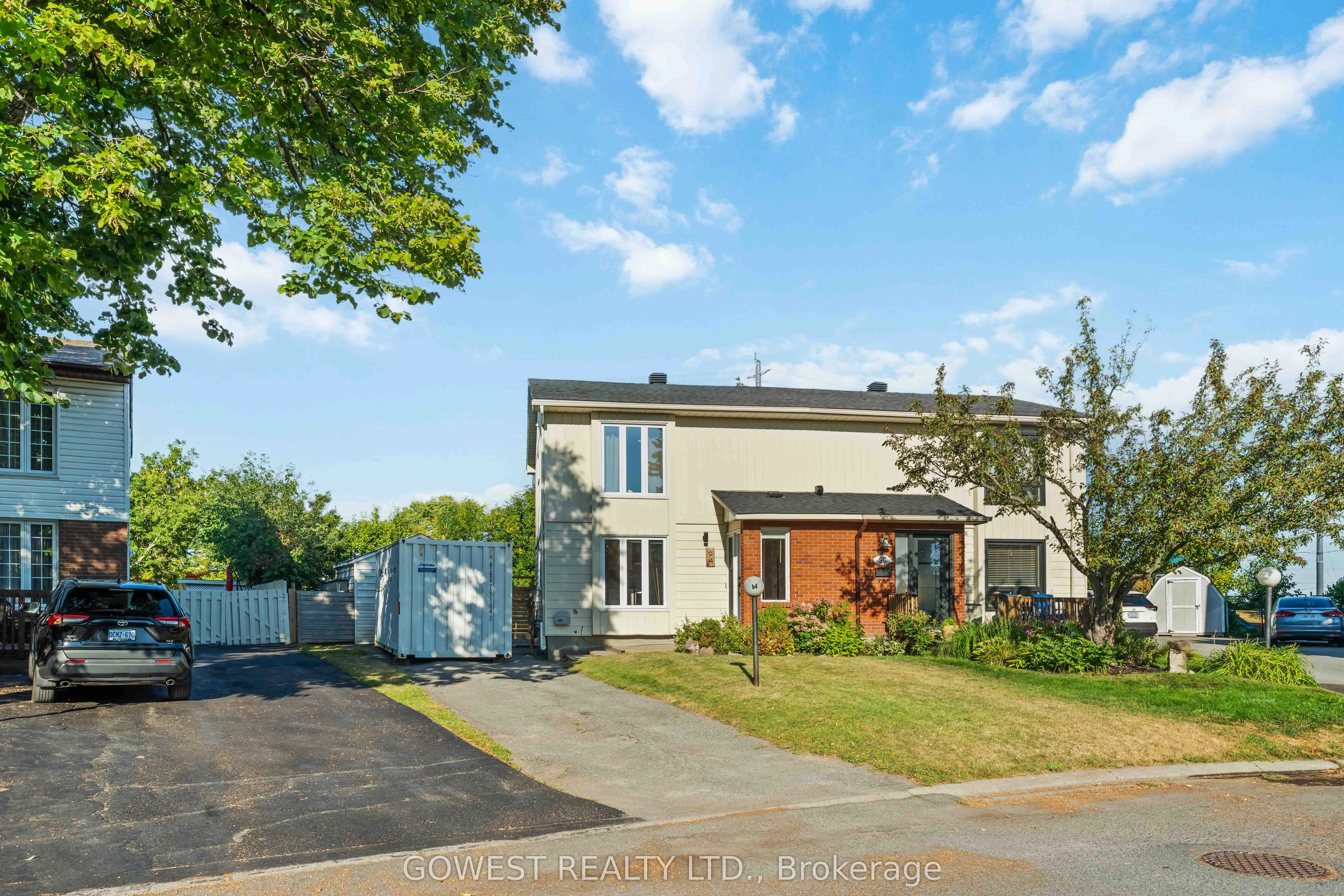 94 Fieldgate Drive