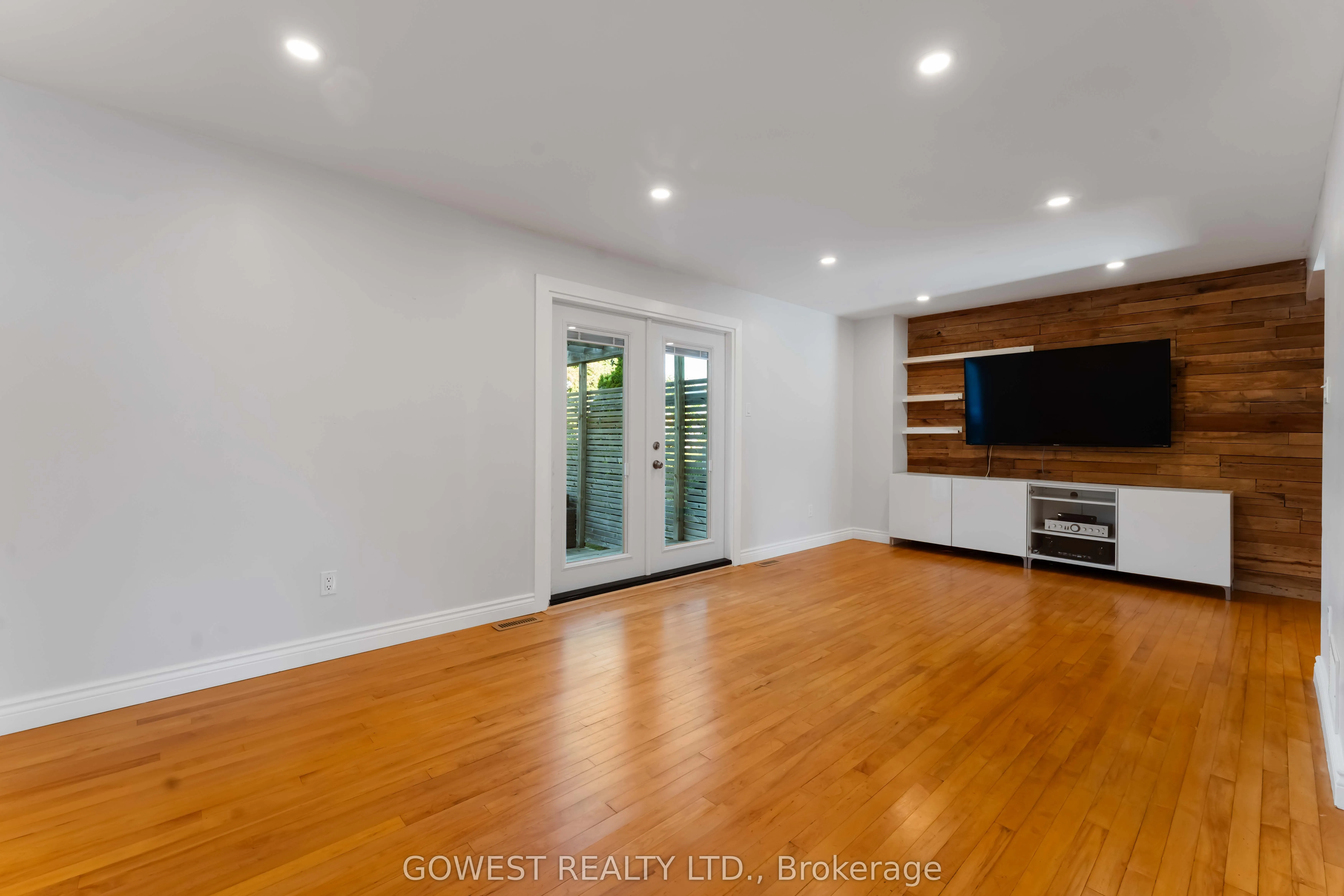 94 Fieldgate Drive