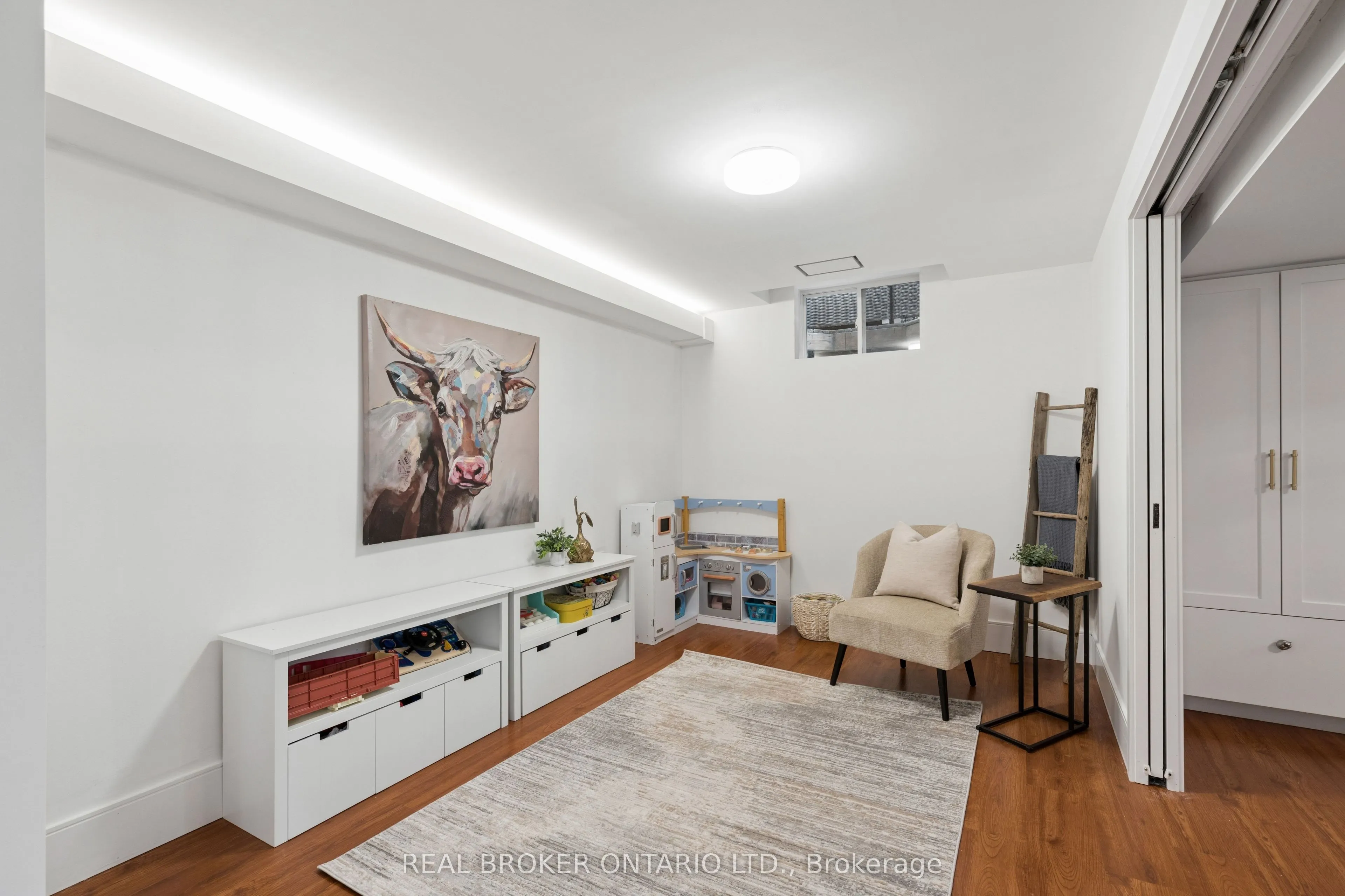 168 Hampson Crescent