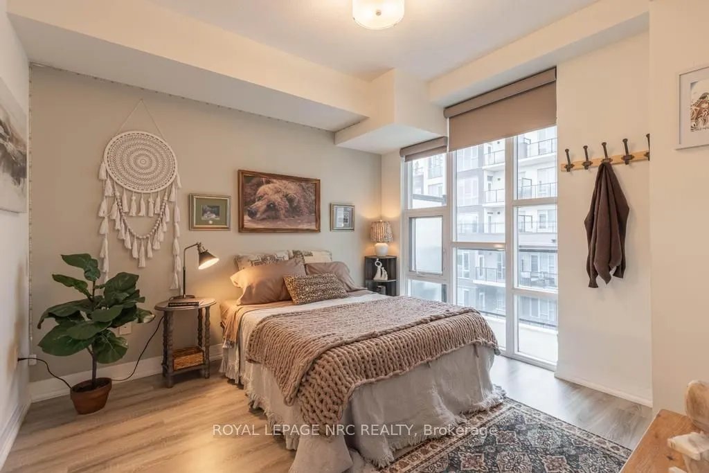 10 Concord Place #412