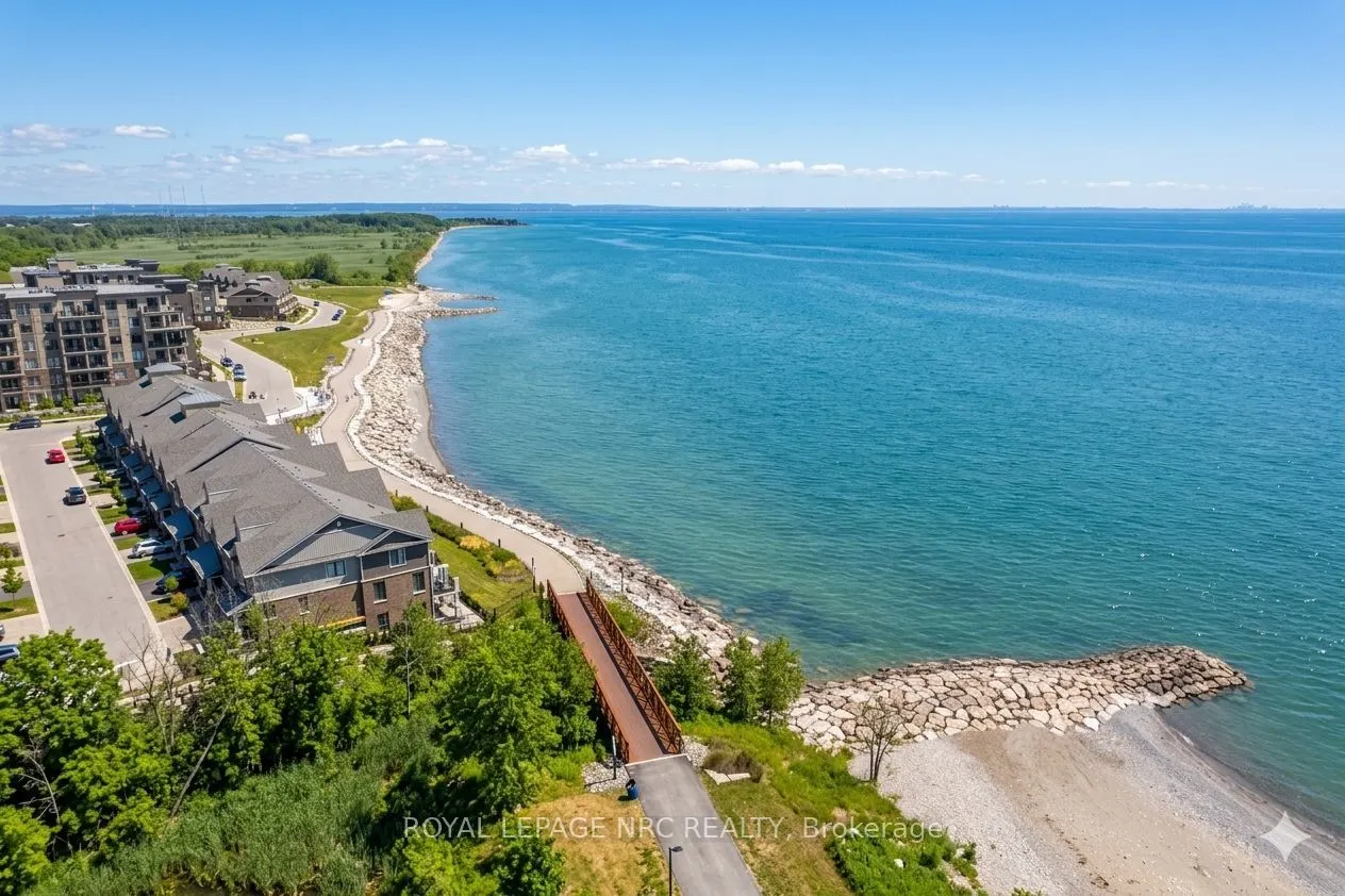 10 Concord Place #412