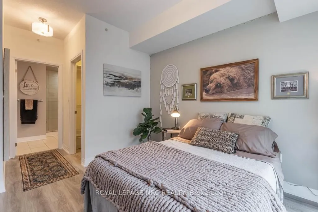 10 Concord Place #412