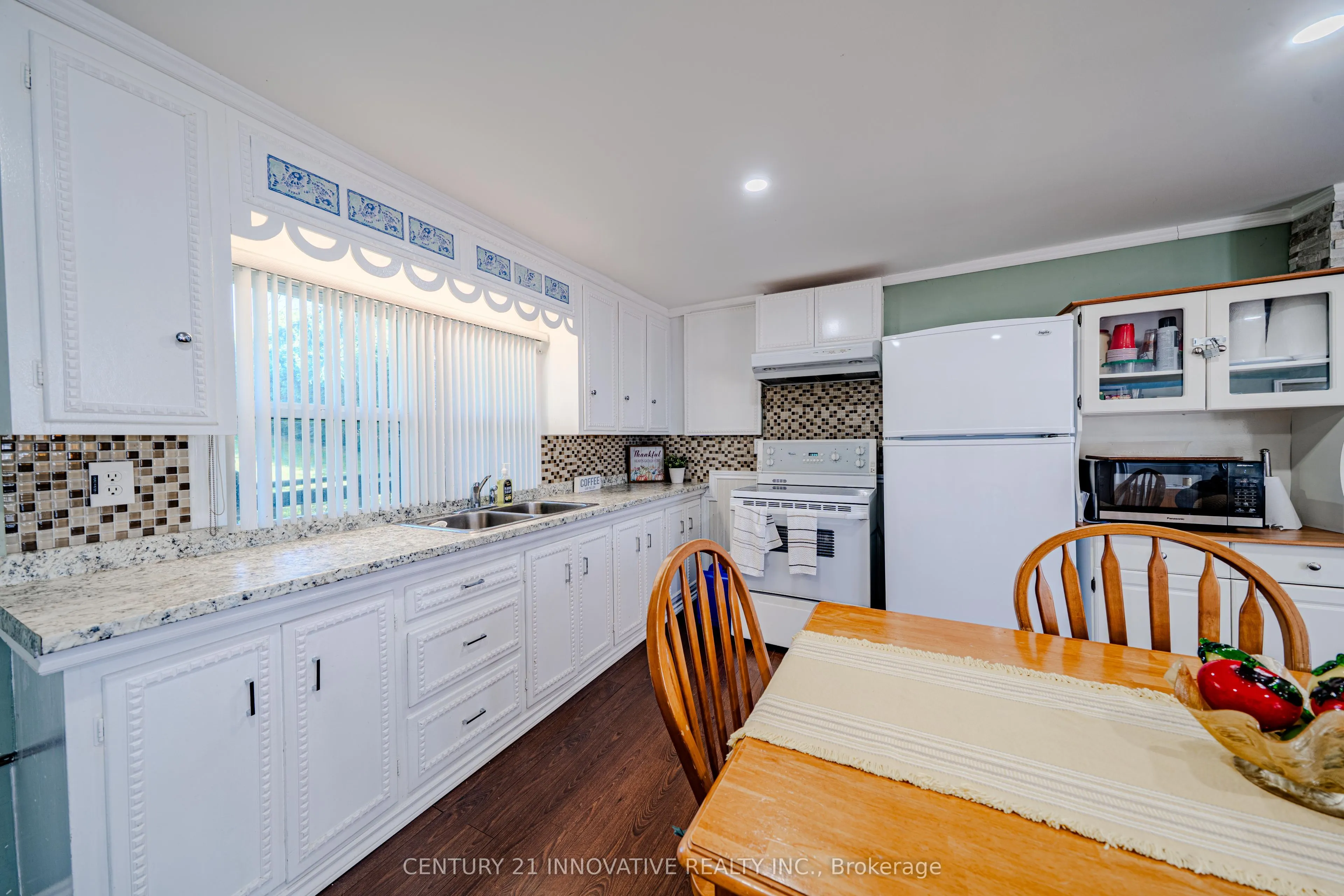 73 Loon Street