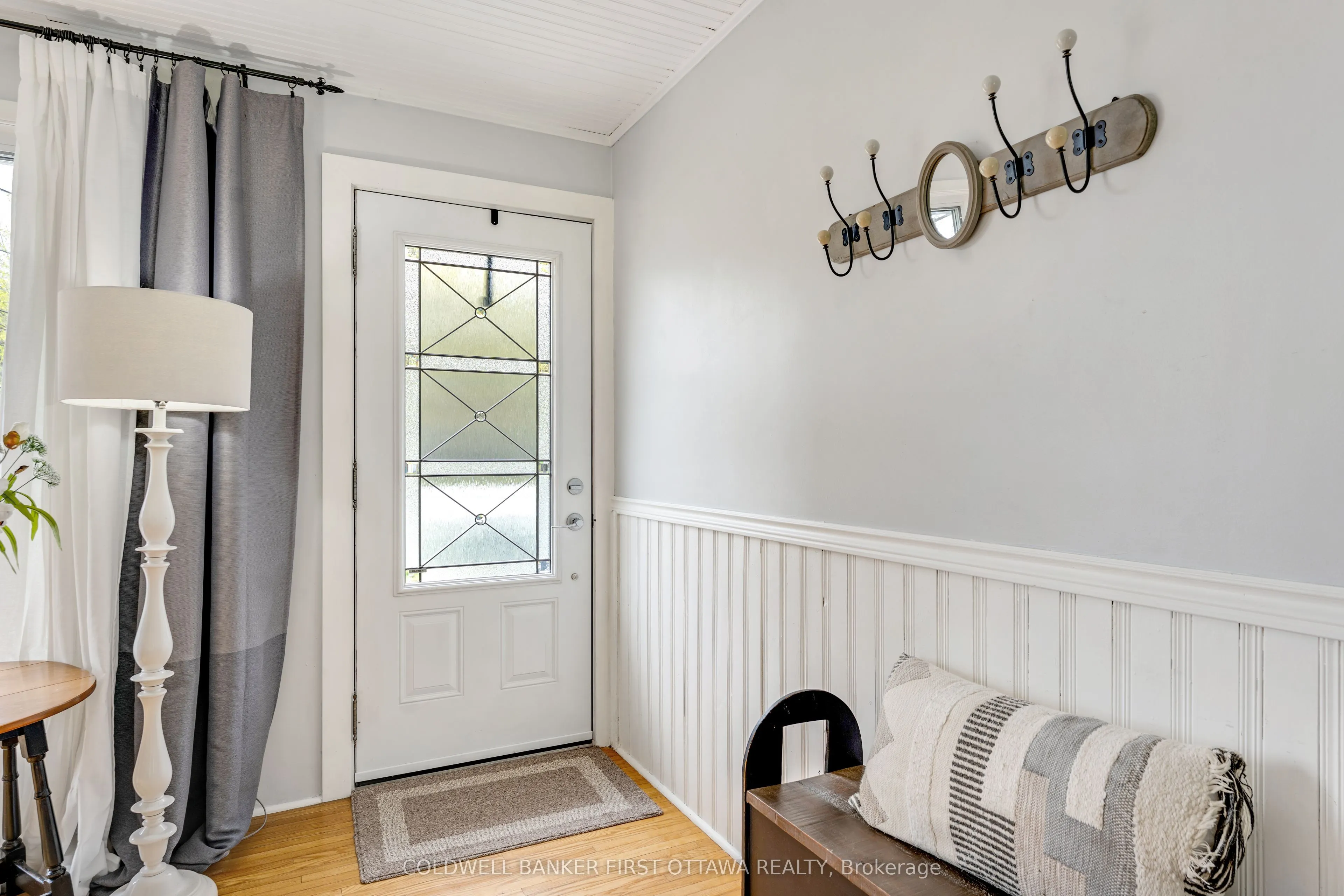 2498 Rideau Ferry Road
