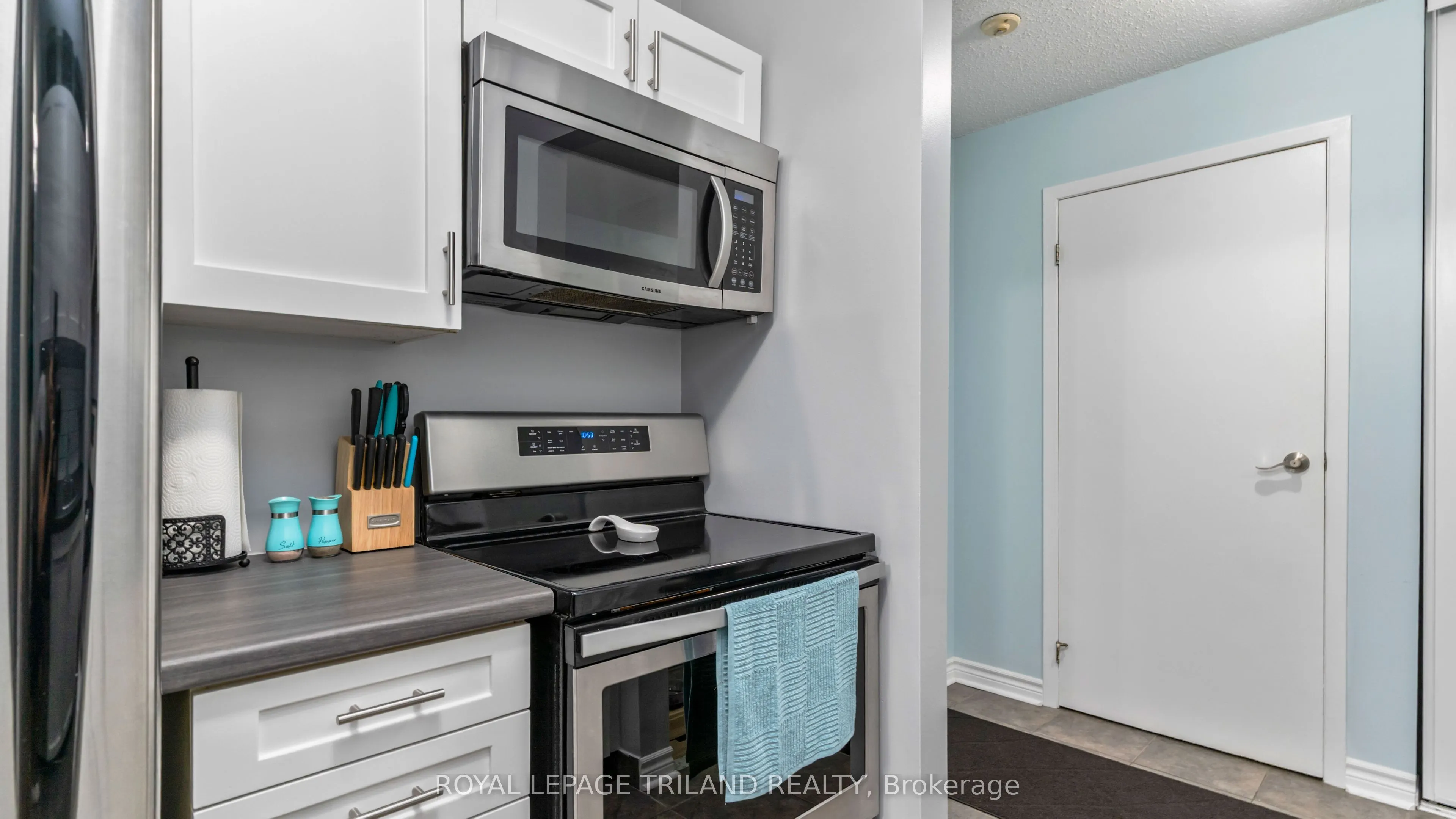 735 DEVERON Crescent #116