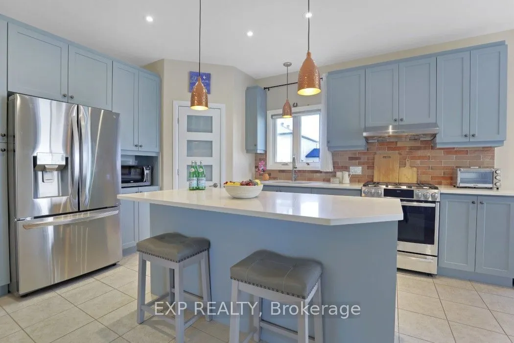 225 Sunset Crescent