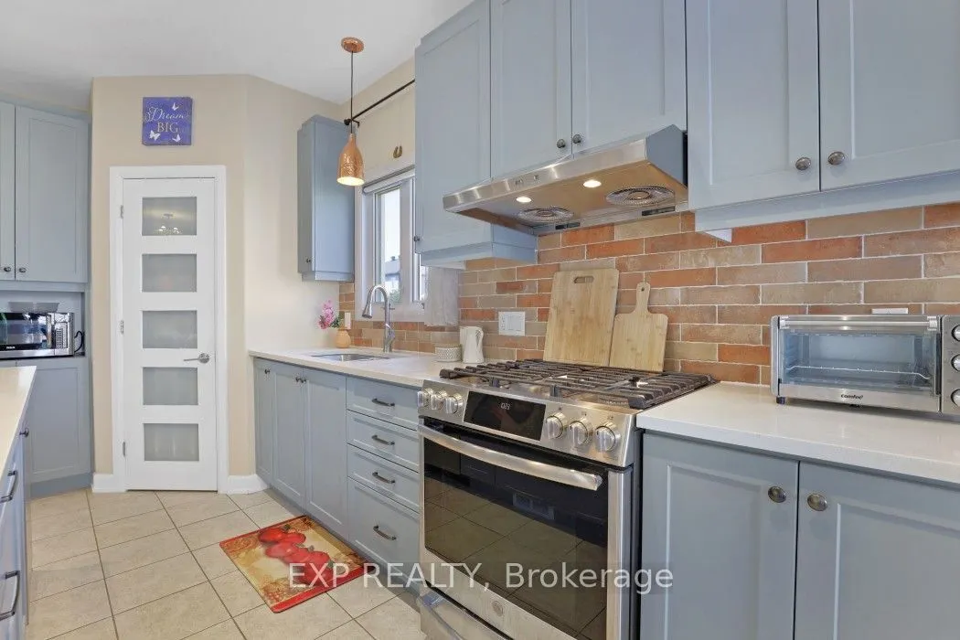225 Sunset Crescent