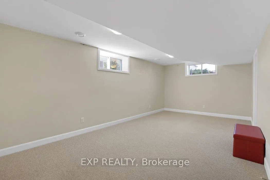225 Sunset Crescent