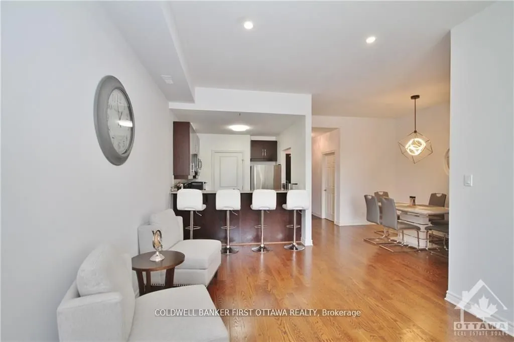 500 CLARIDGE Drive #205