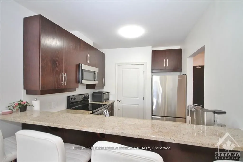 500 CLARIDGE Drive #205