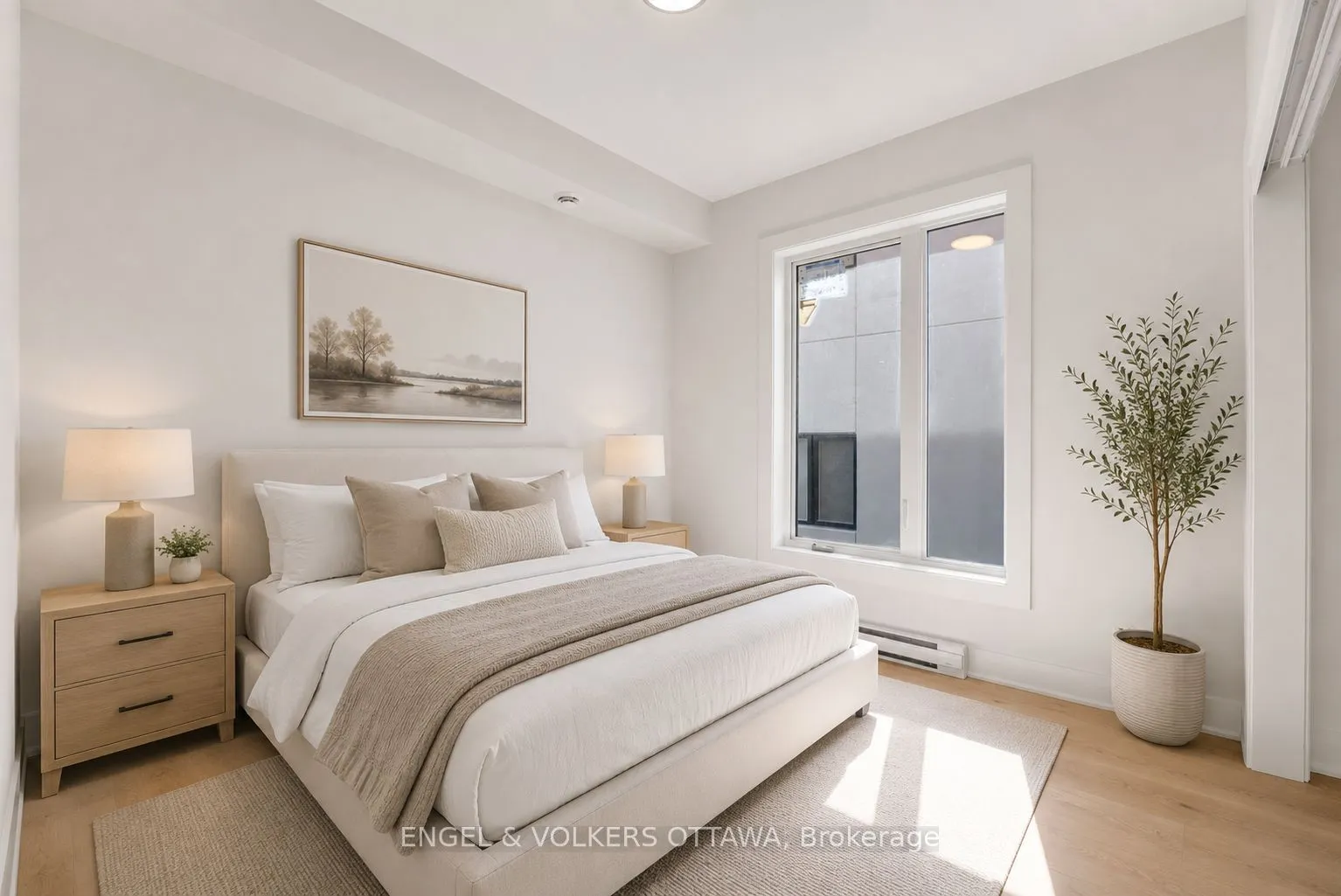 655 Donat Street N #10