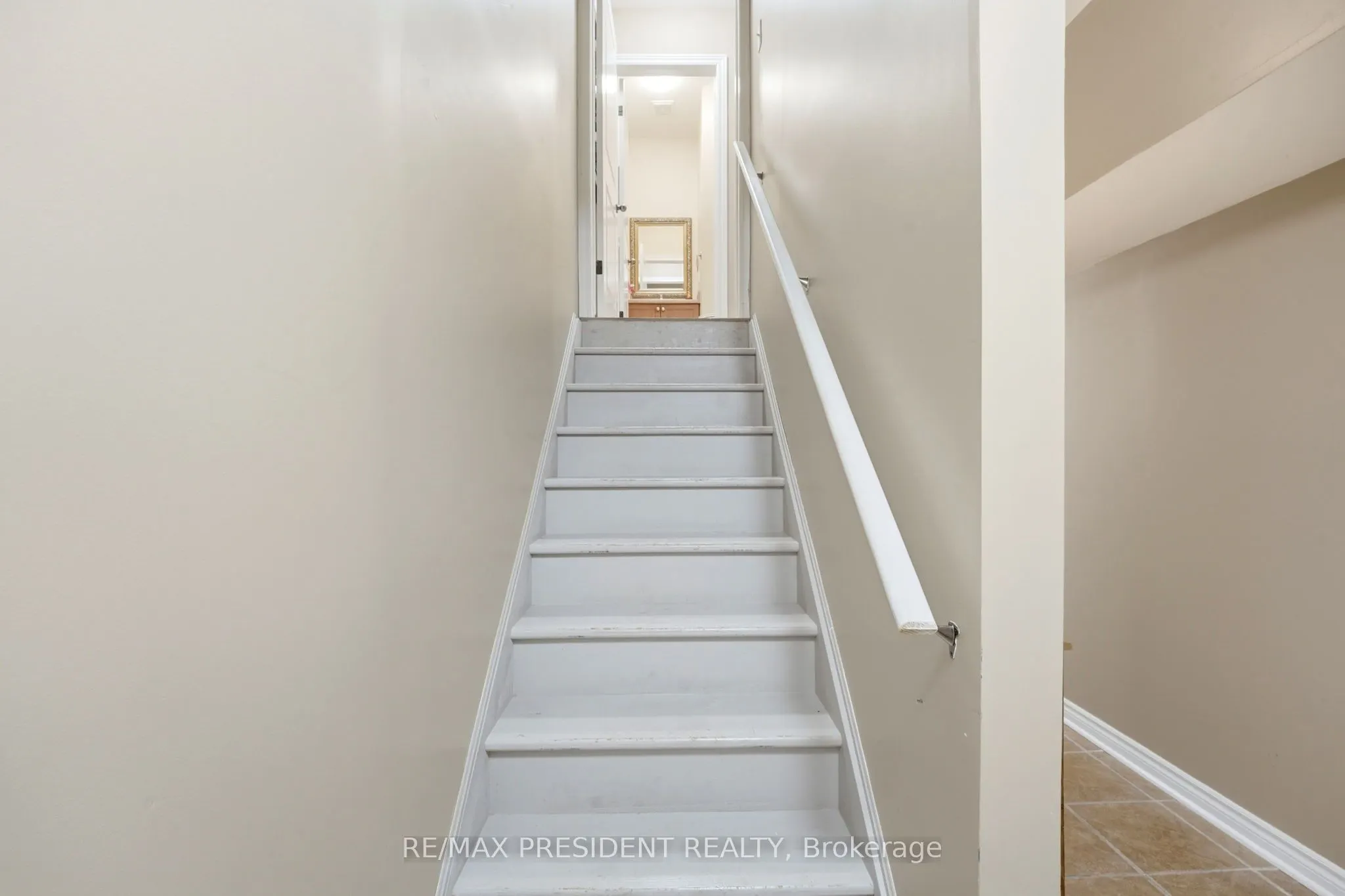 45 SEABREEZE Crescent #23
