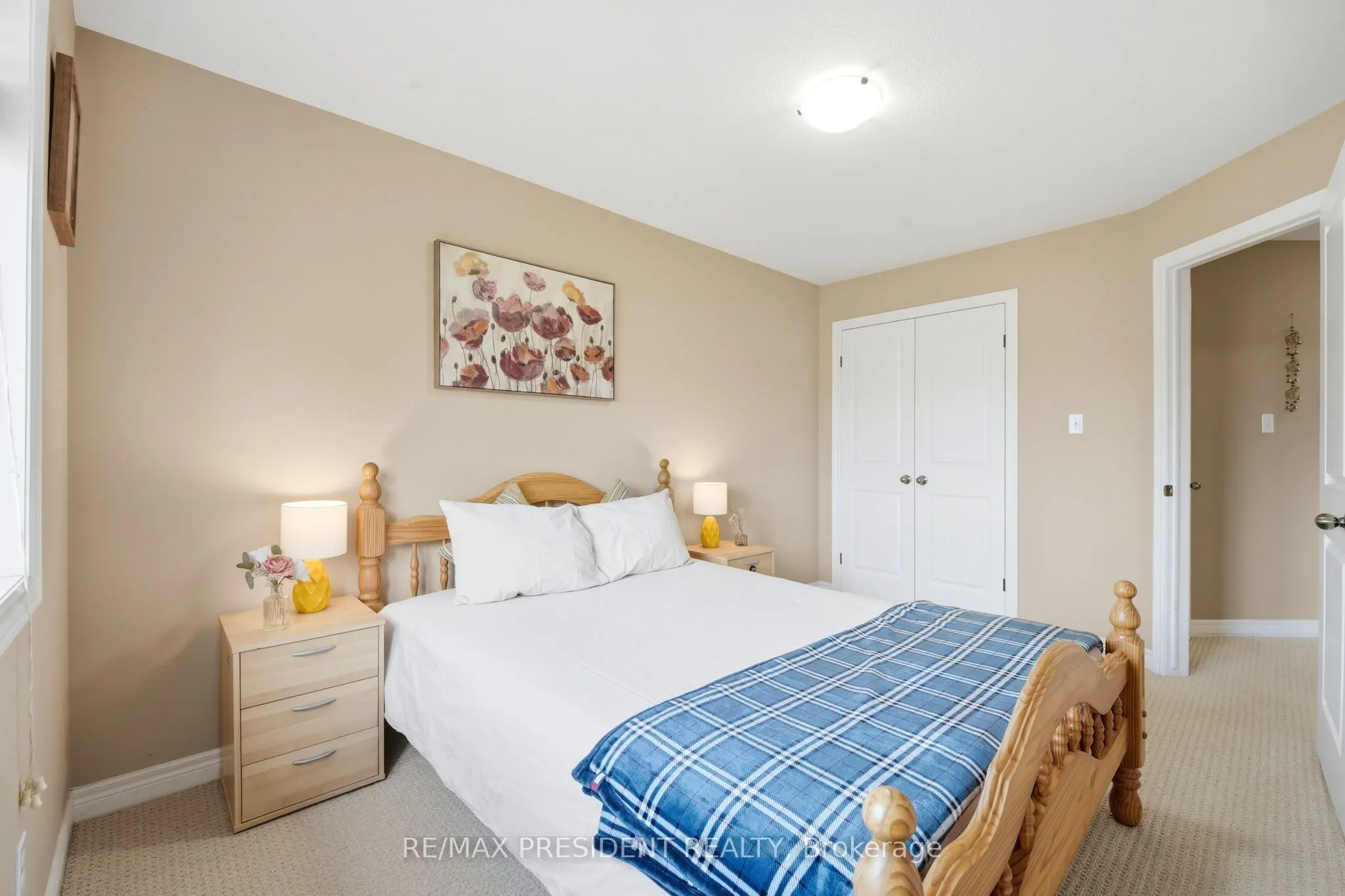 45 SEABREEZE Crescent #23