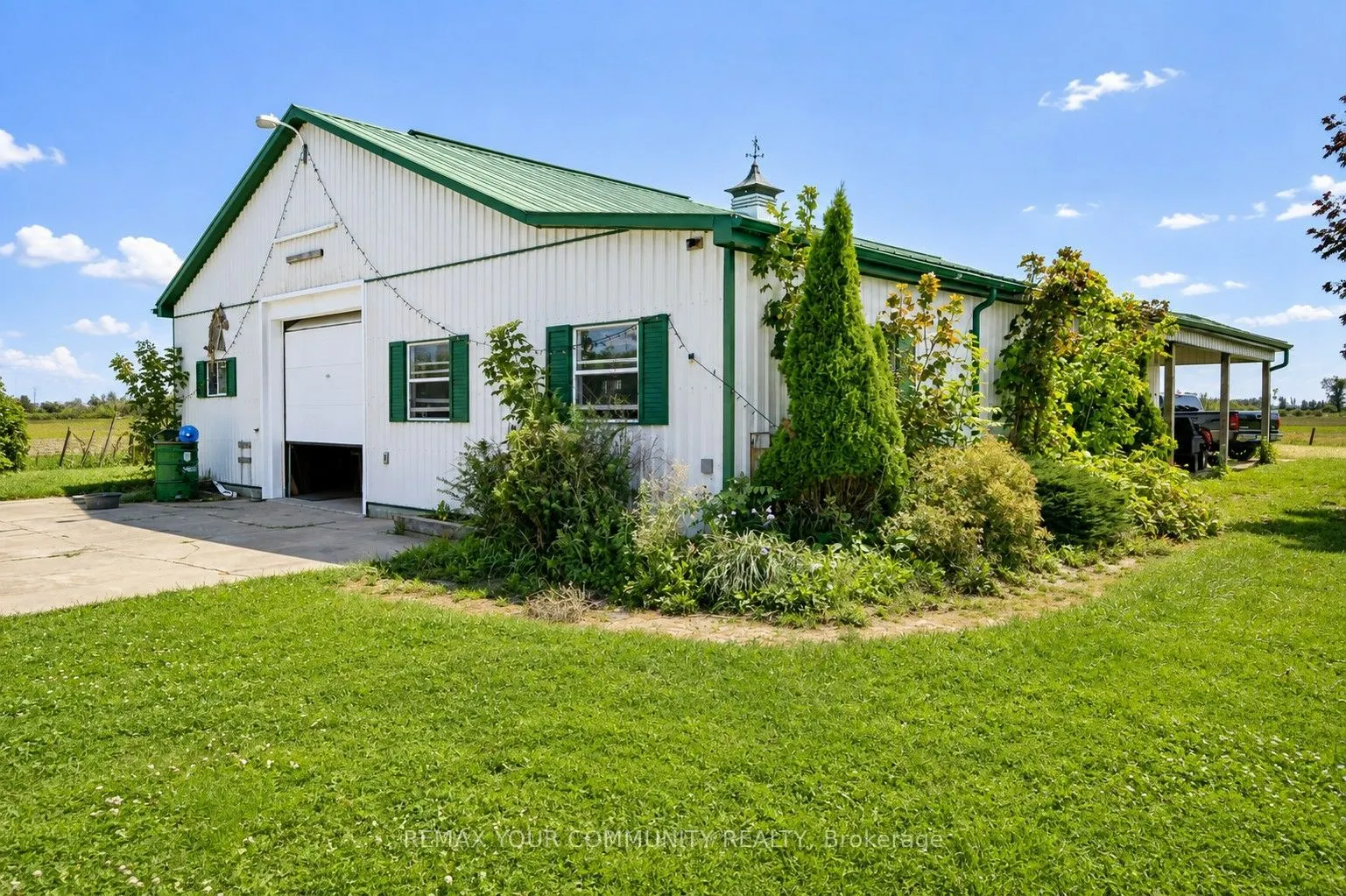11 Mud Road