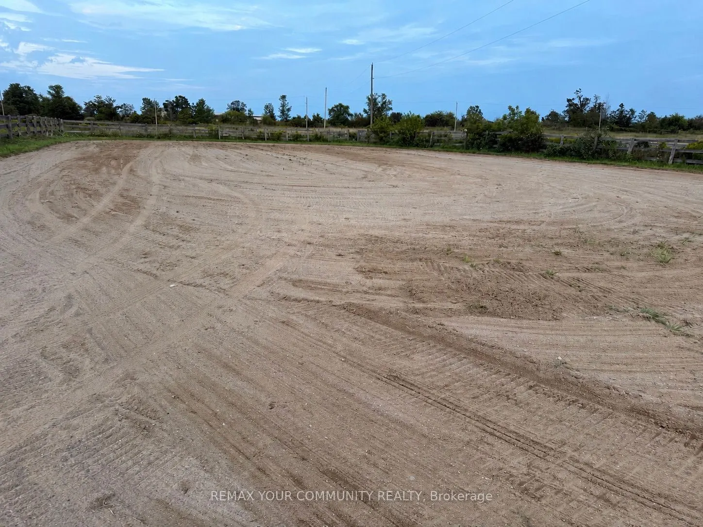 11 Mud Road