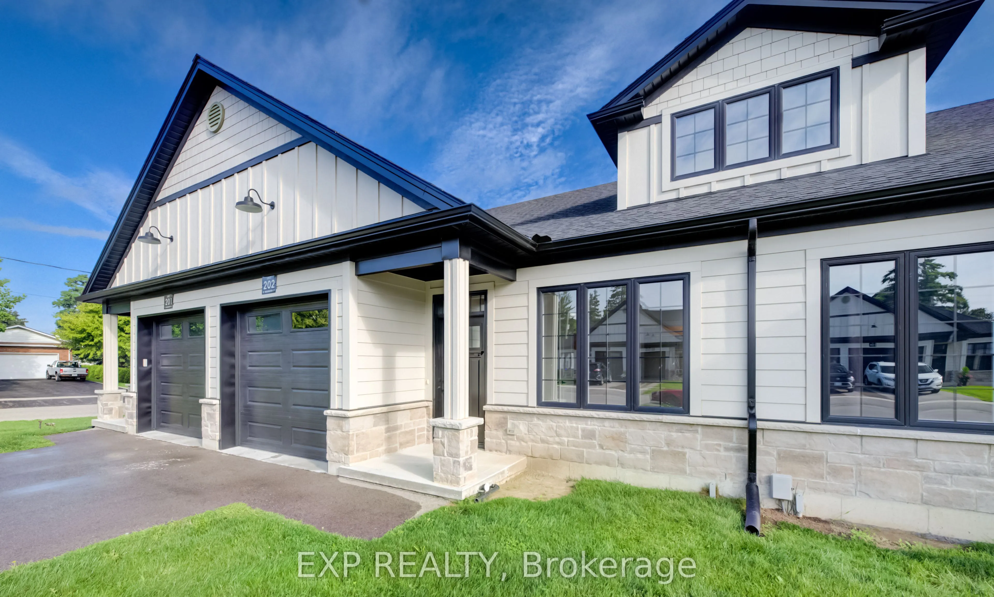 12 Washington Street #202