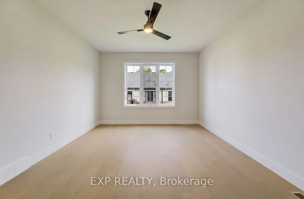 12 Washington Street #202