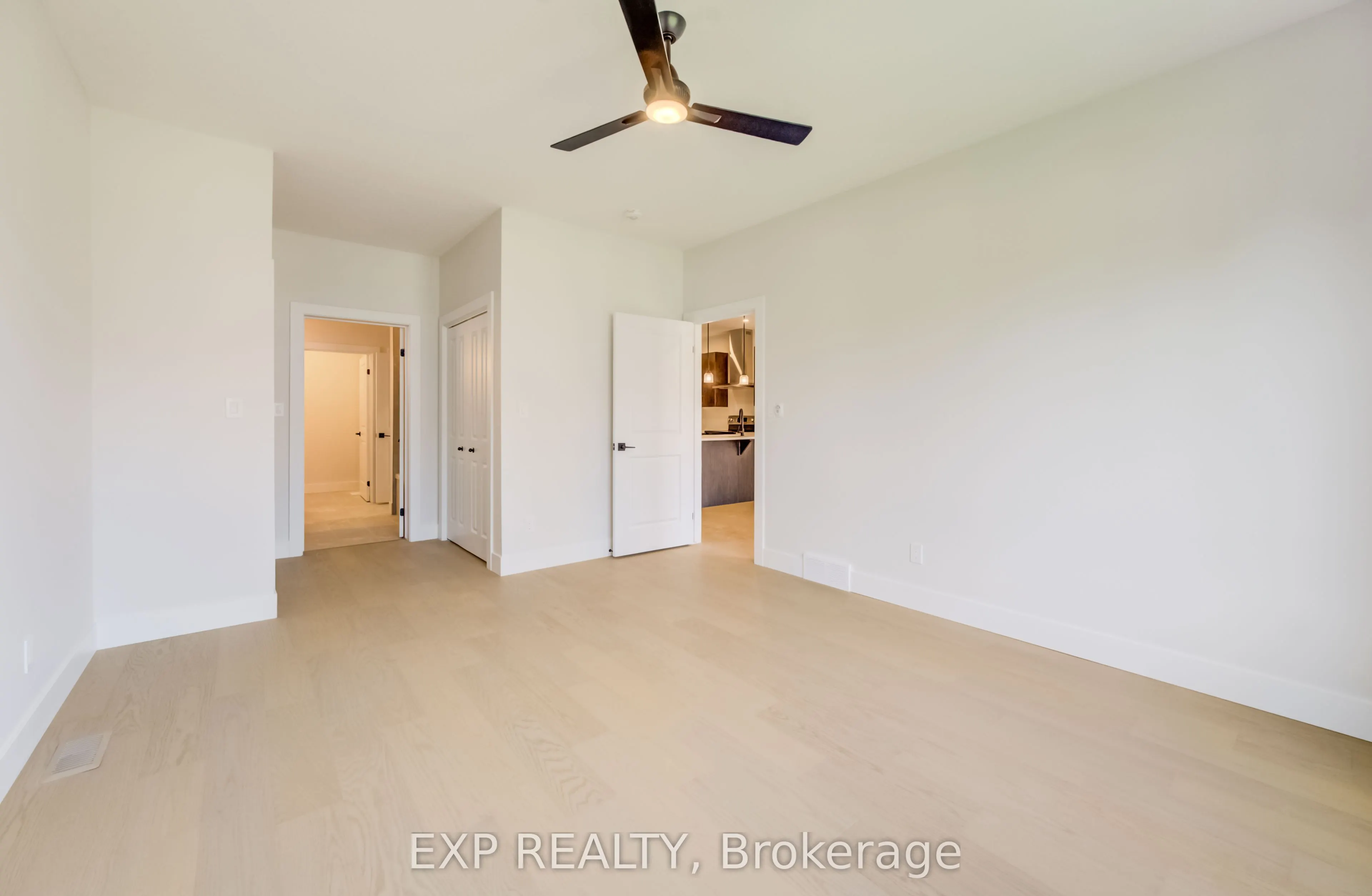 12 Washington Street #202
