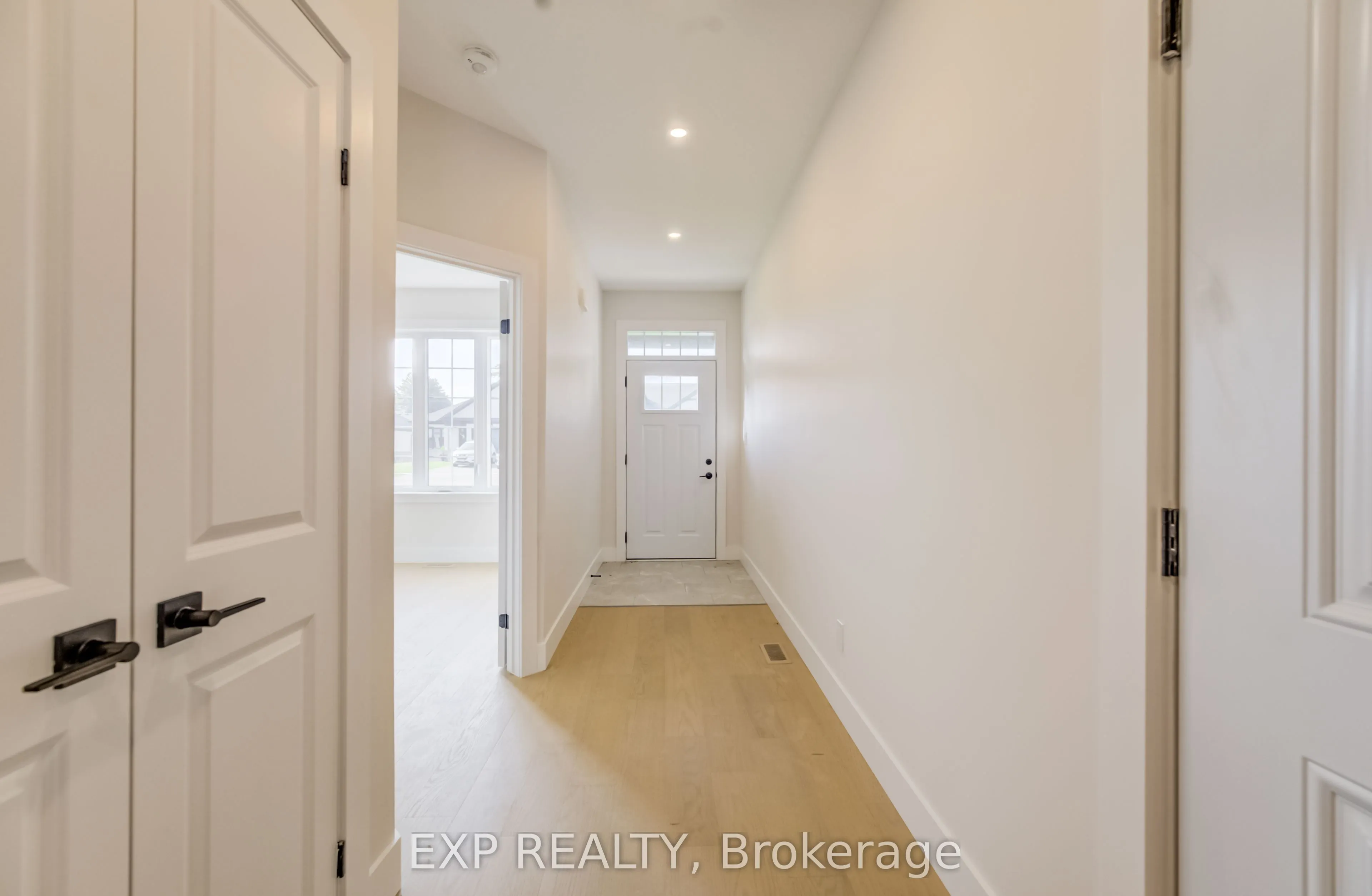 12 Washington Street #202