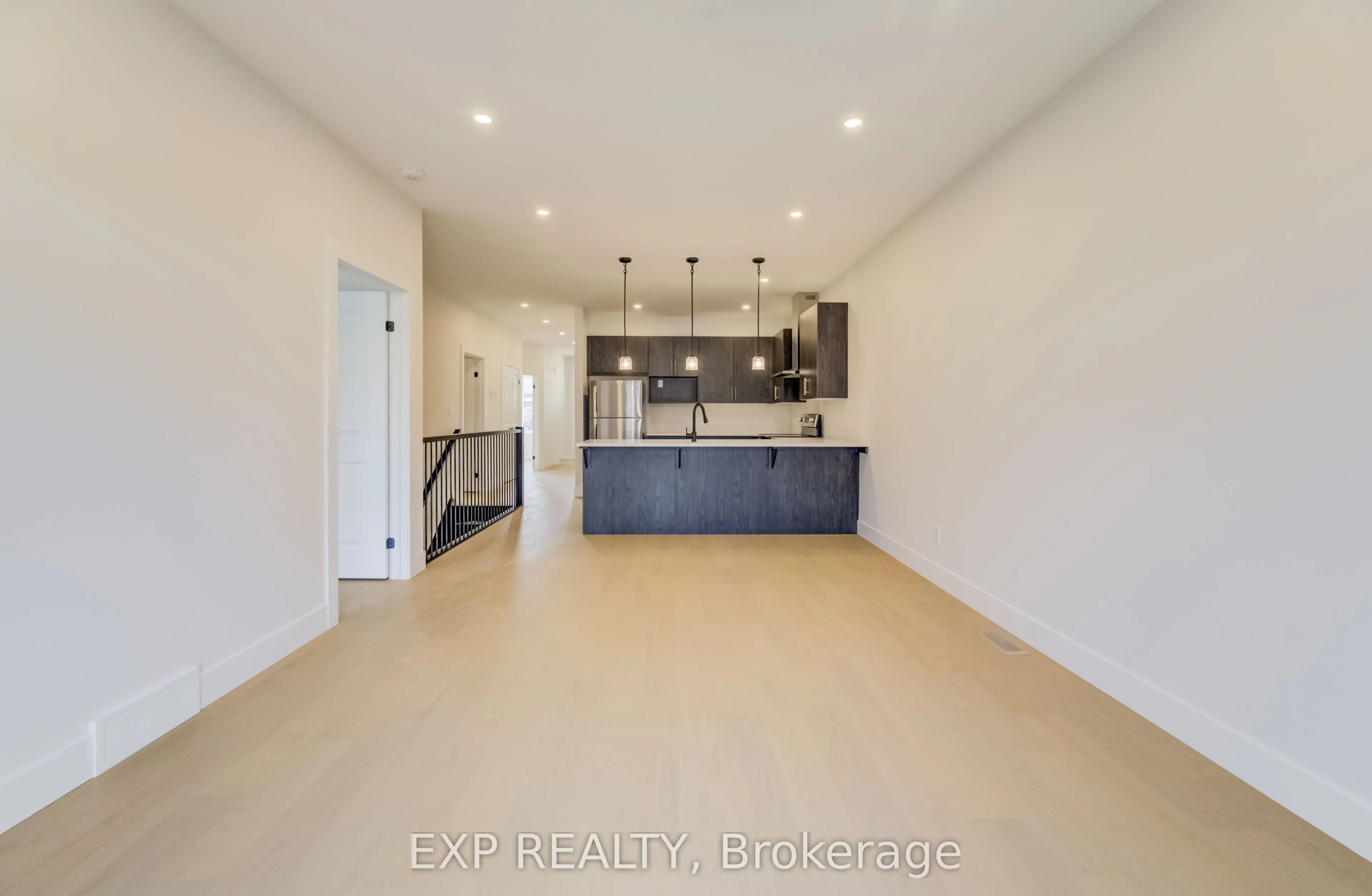 12 Washington Street #202