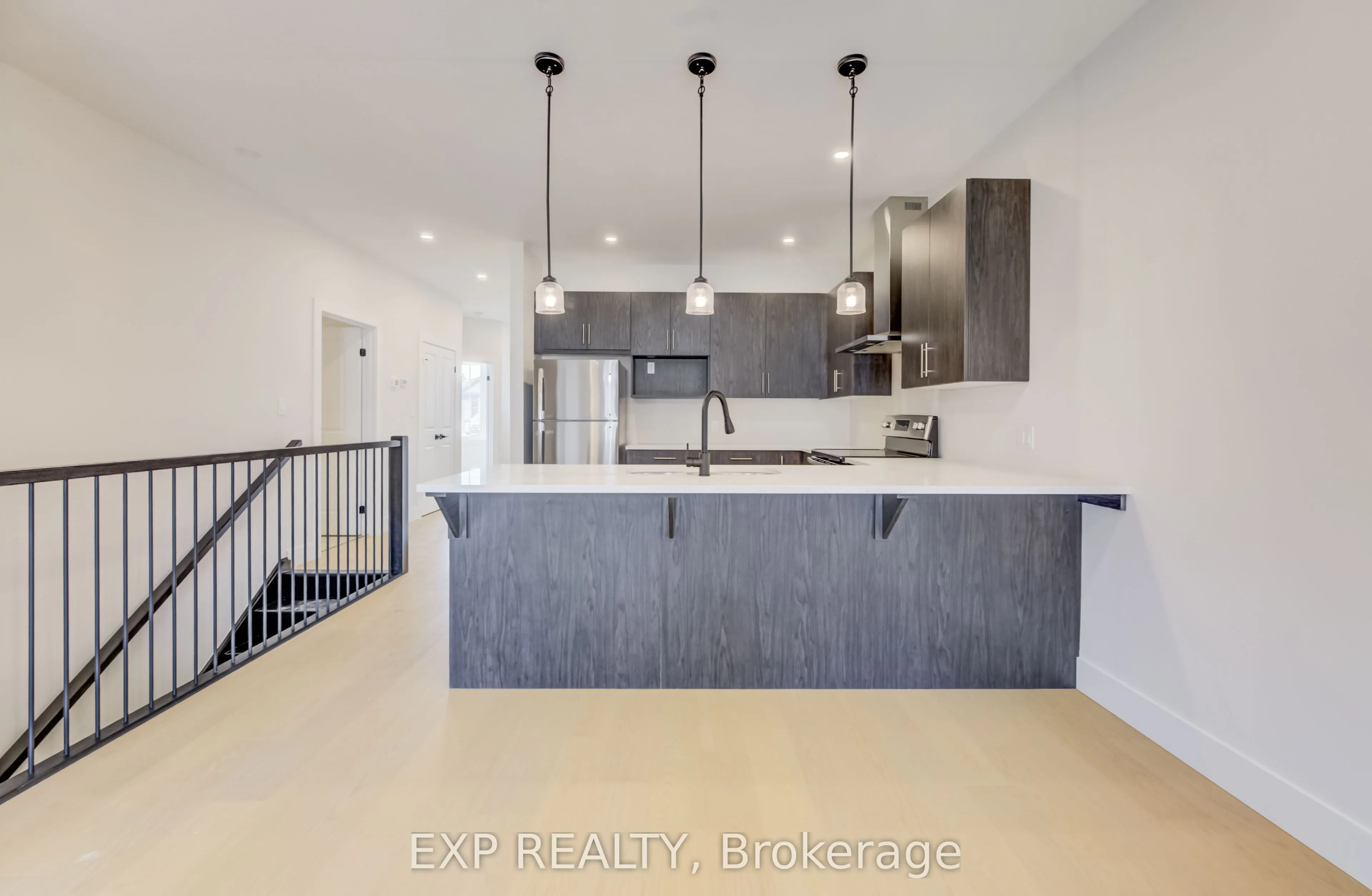 12 Washington Street #202