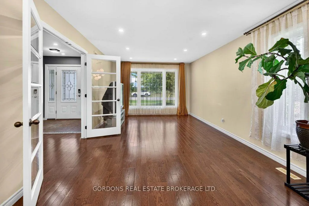436 Bridge Street W