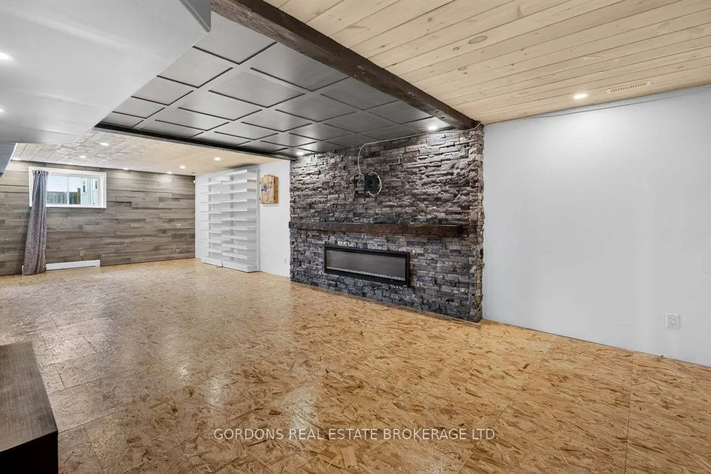 436 Bridge Street W