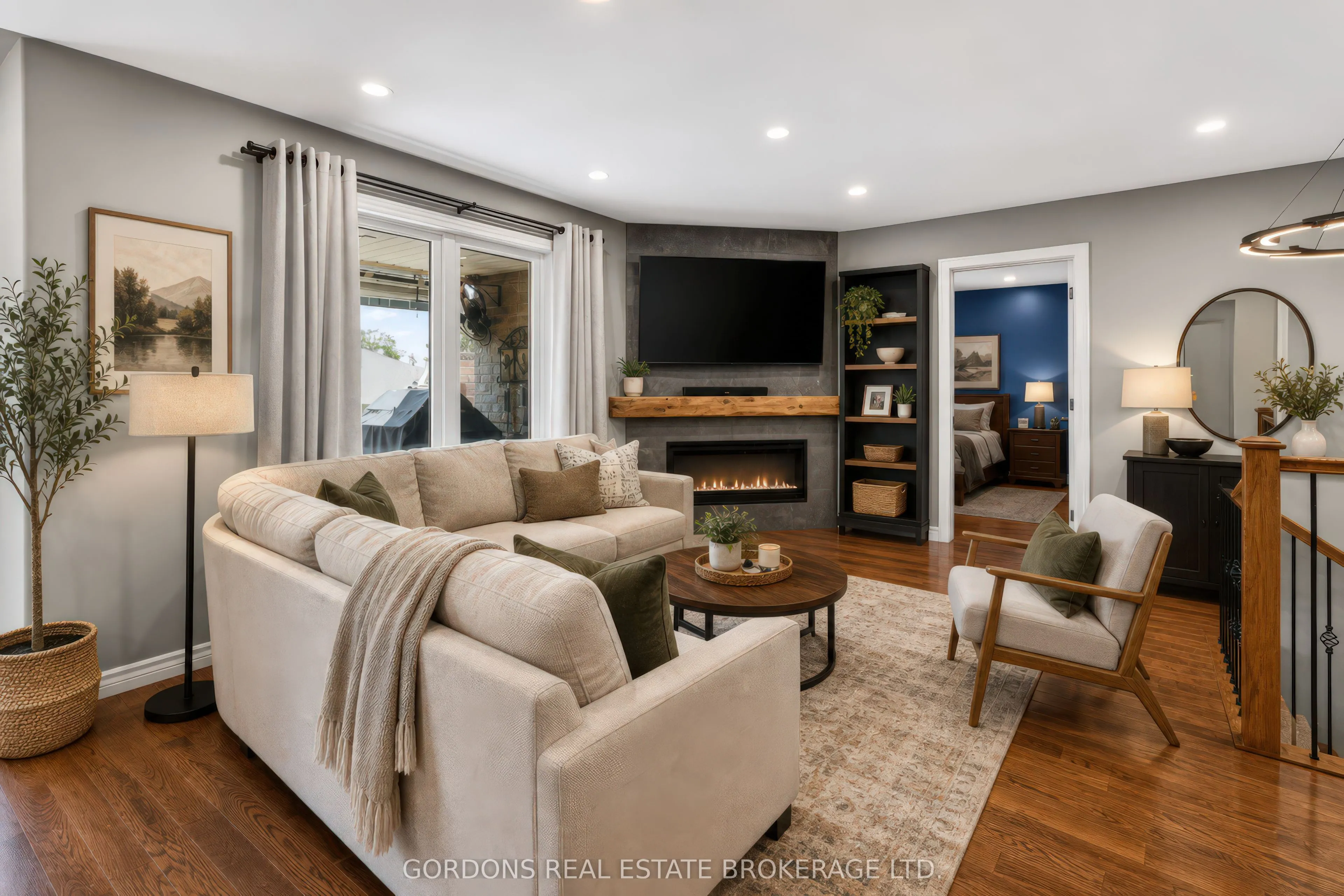 436 Bridge Street W