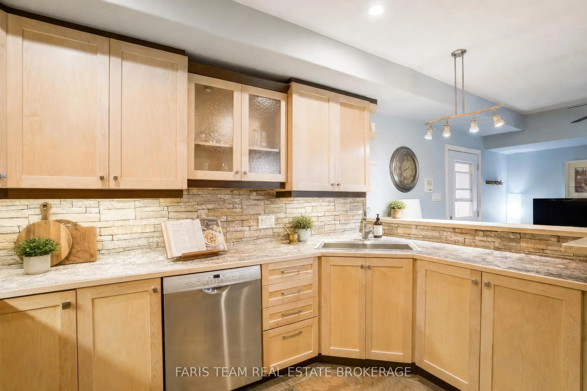 135 Forest Glen Drive