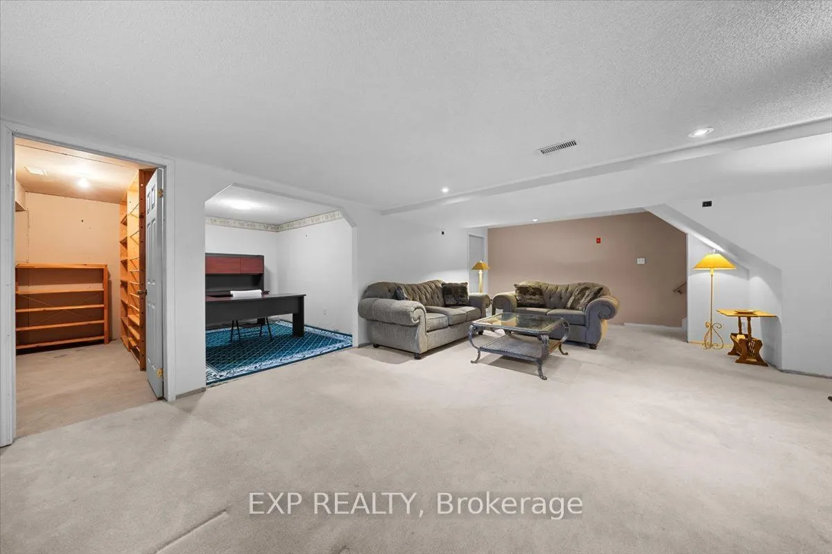 113 Grey Fox Drive