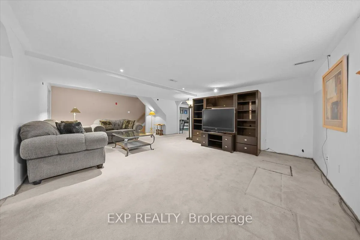 113 Grey Fox Drive