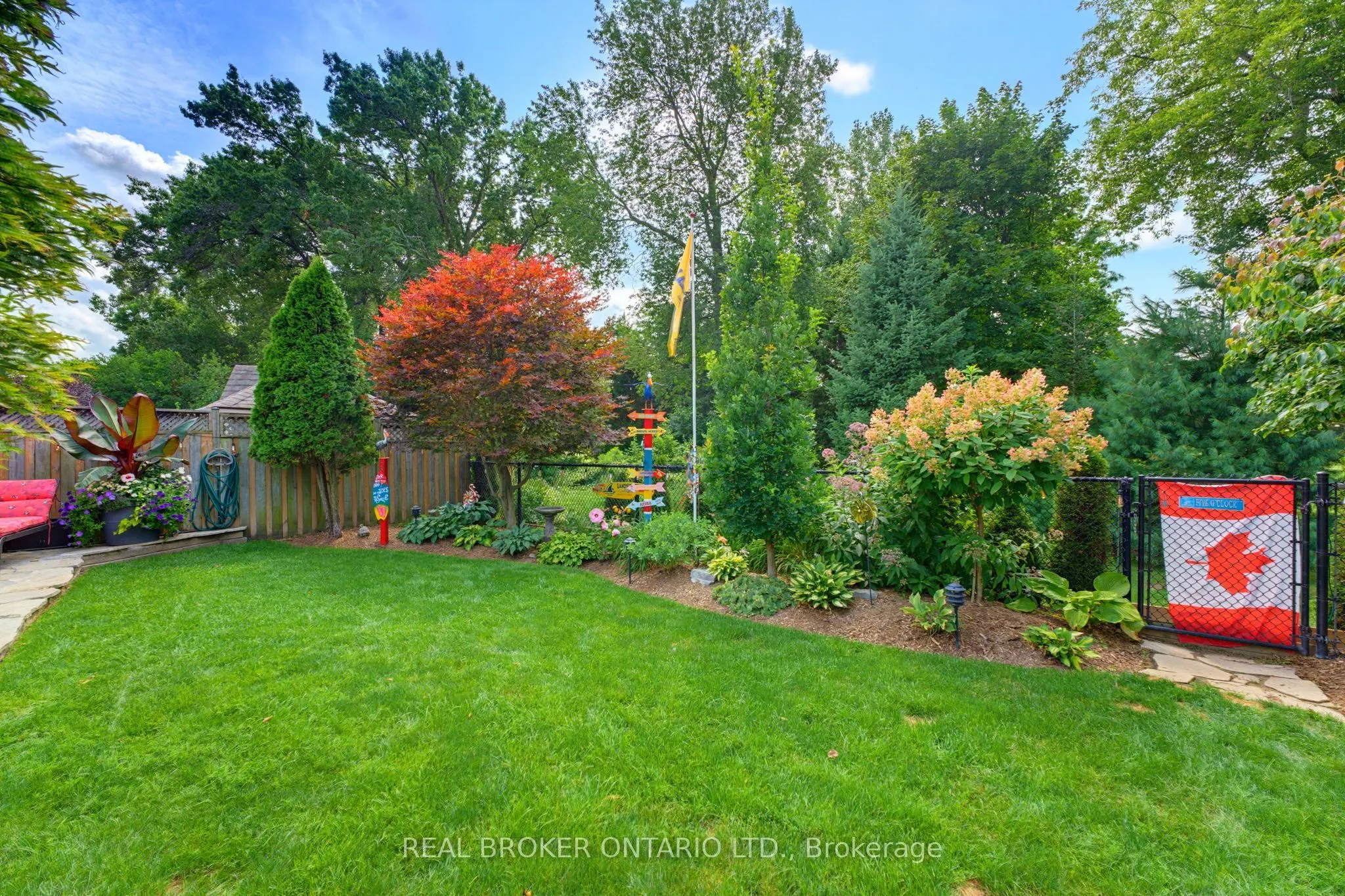 64 Carmichael Crescent