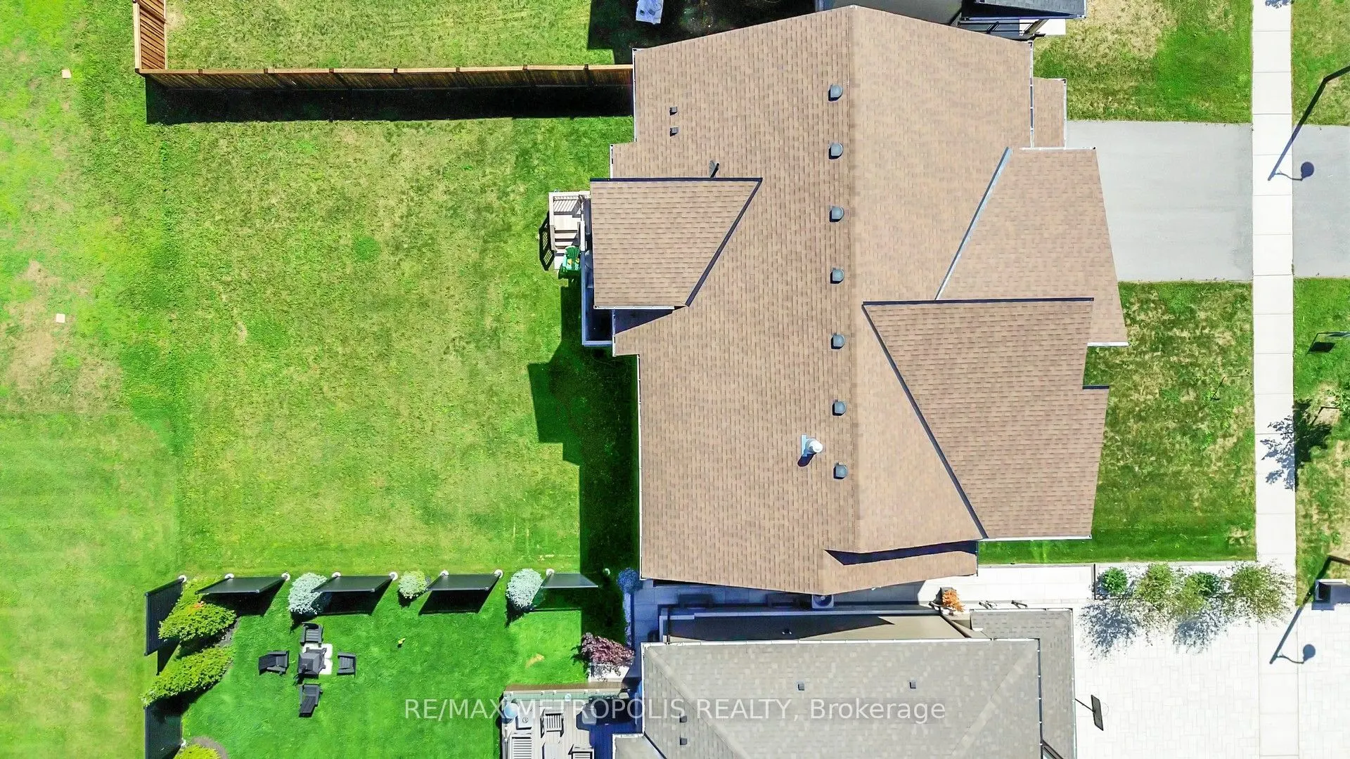 104 Stoneleigh Drive