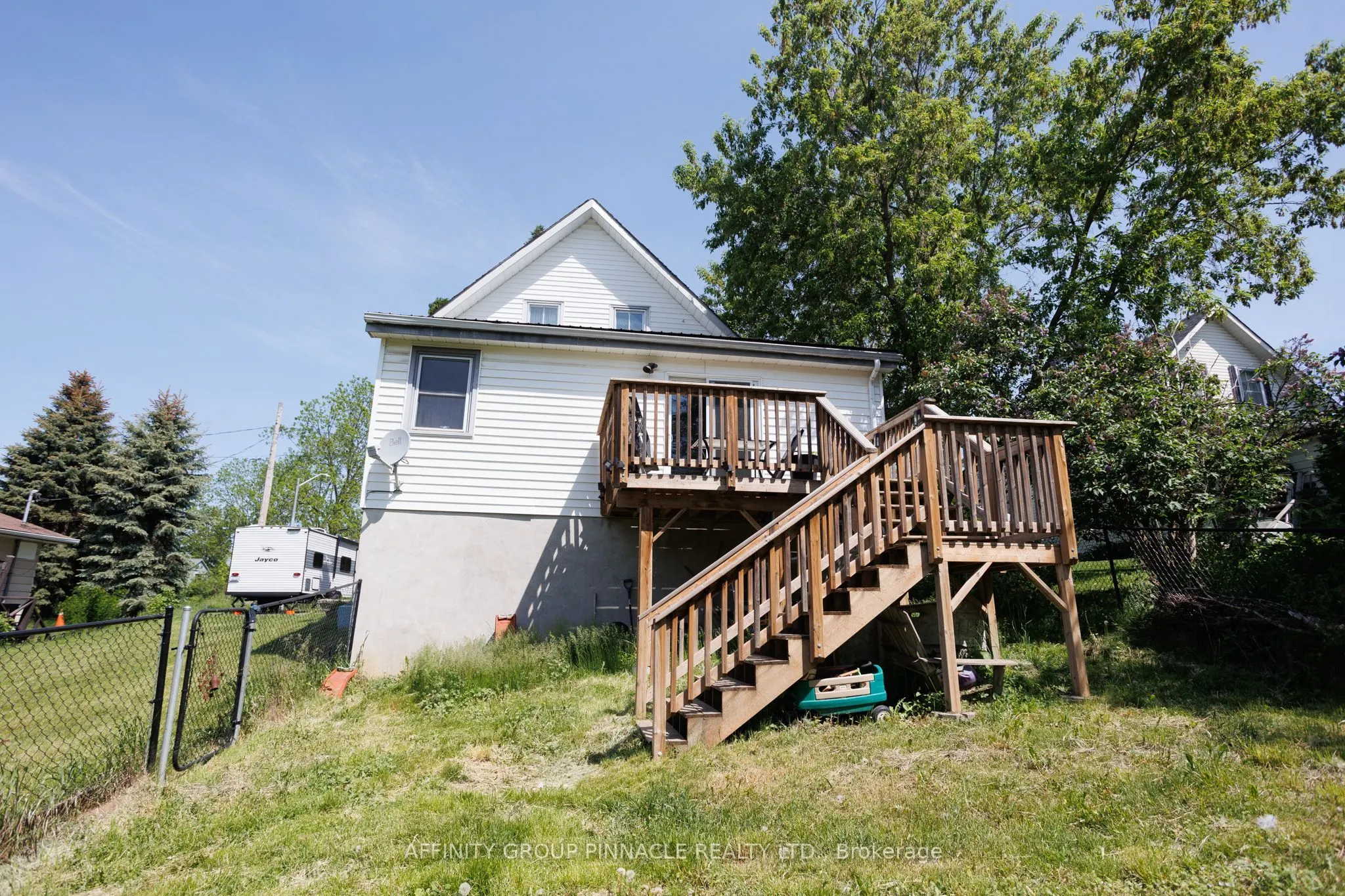 7 Colborne Street E
