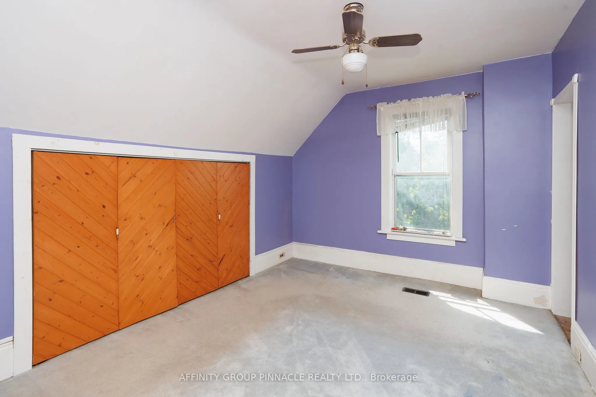 7 Colborne Street E