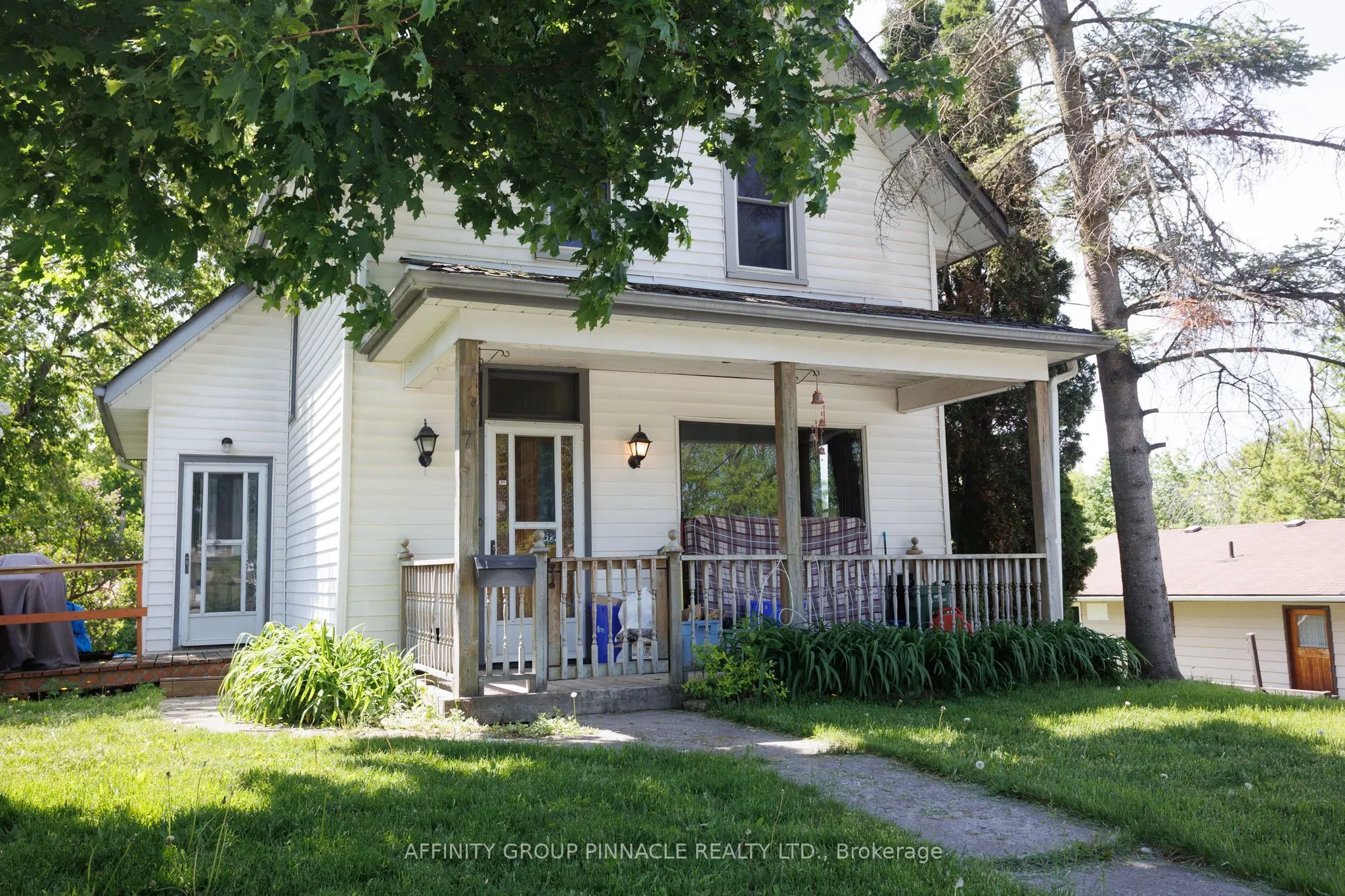 7 Colborne Street E