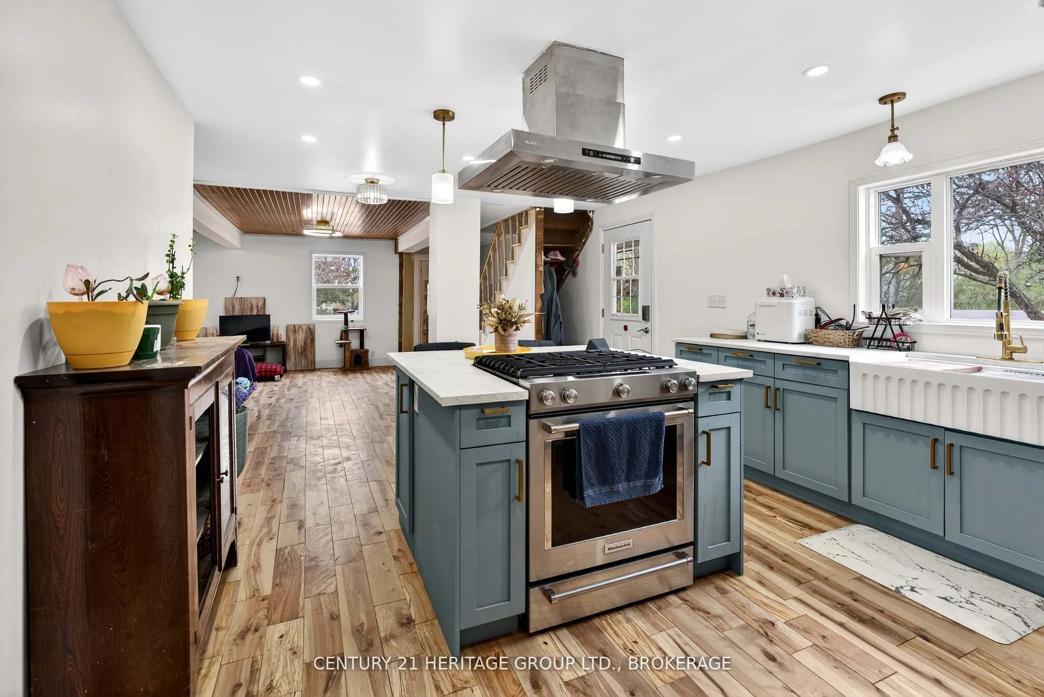 5886 Wilmer Road