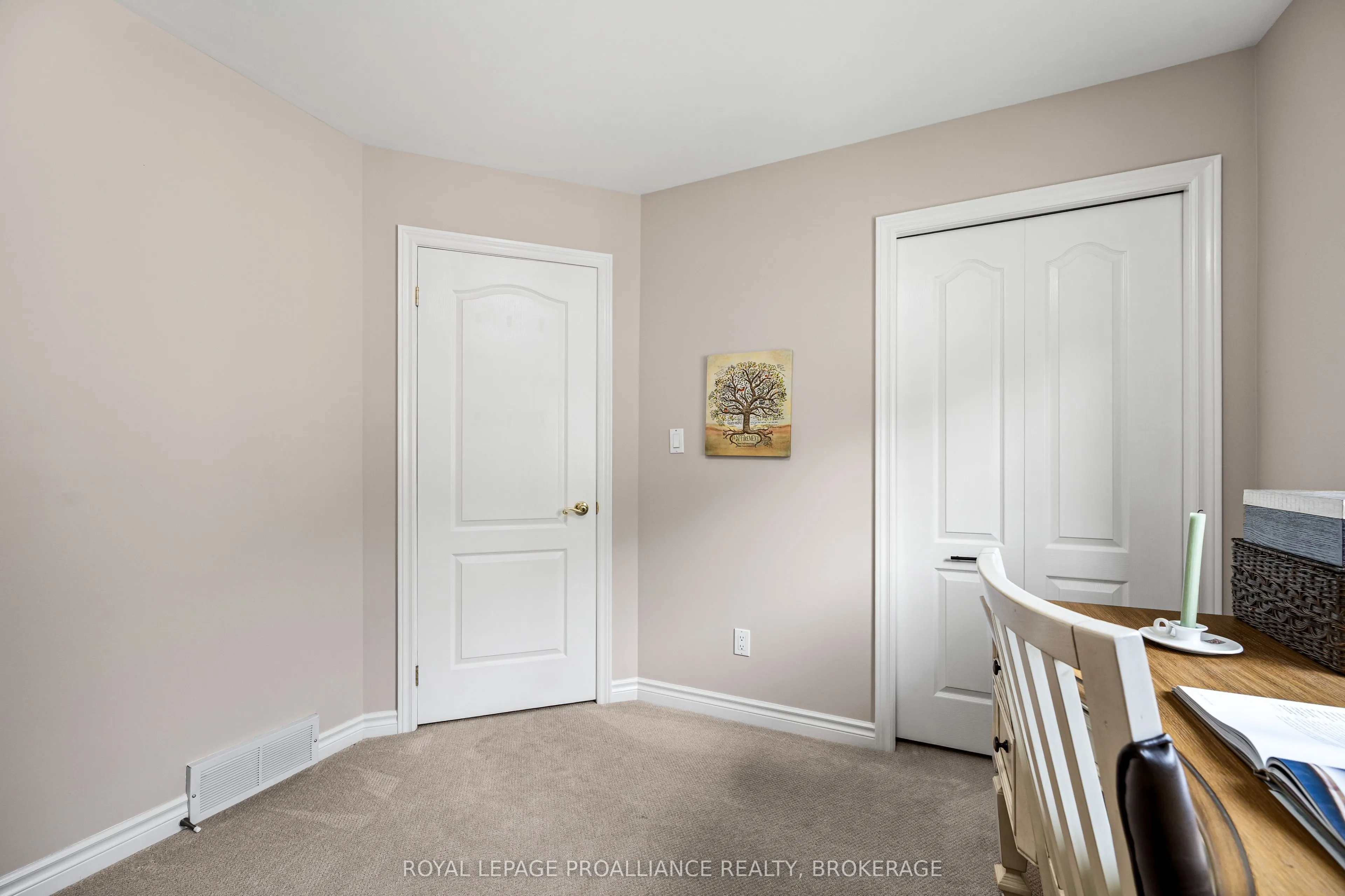 26 Kenwoods Circle