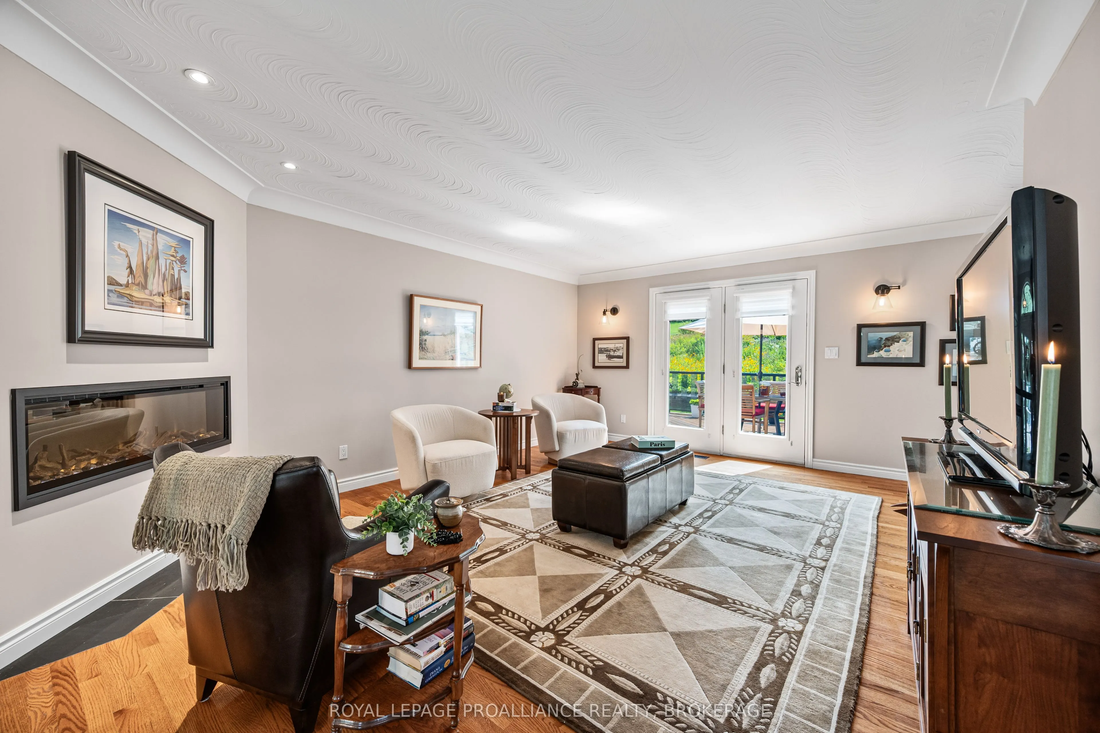 26 Kenwoods Circle